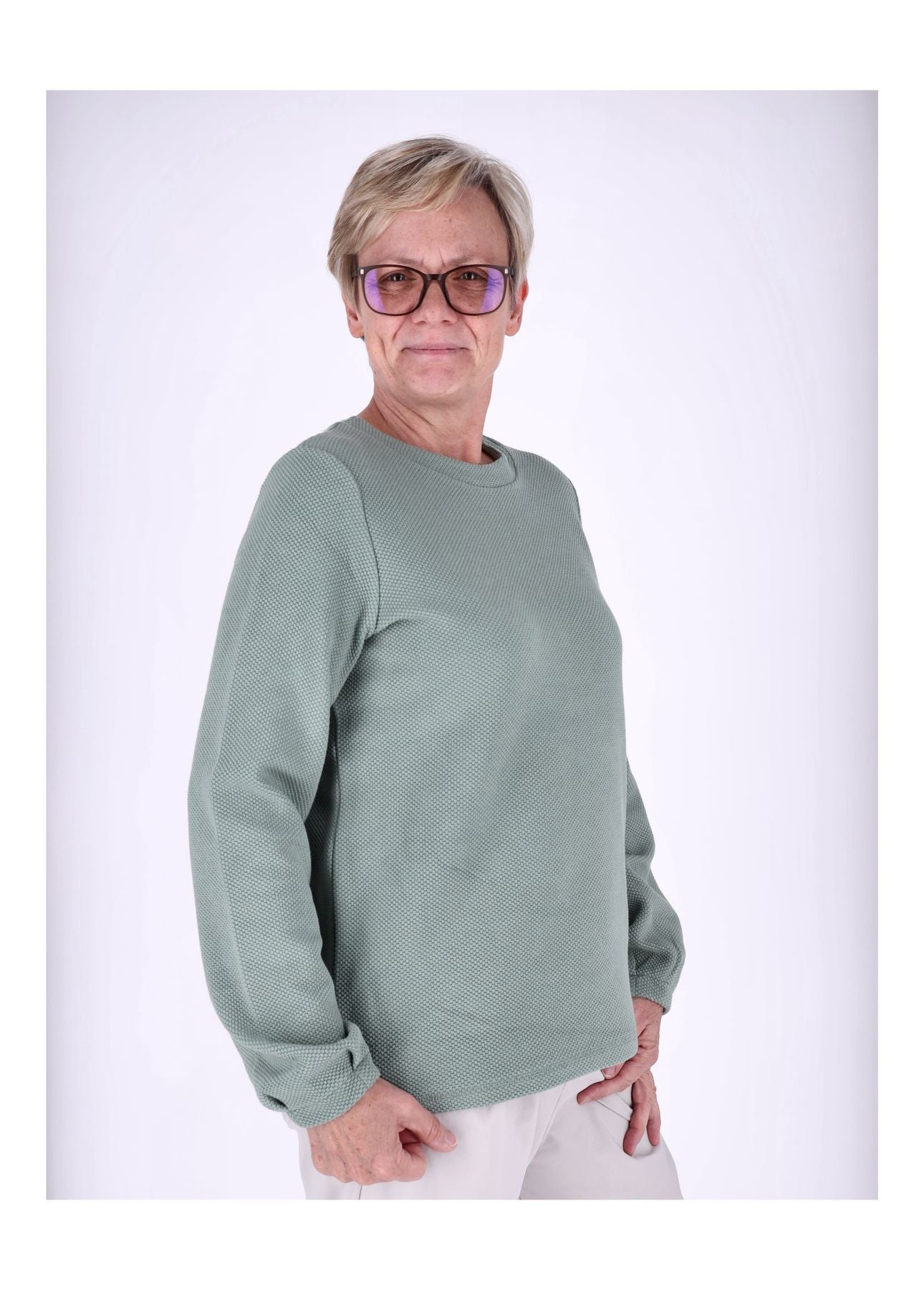 Ladies Pullover Knitted