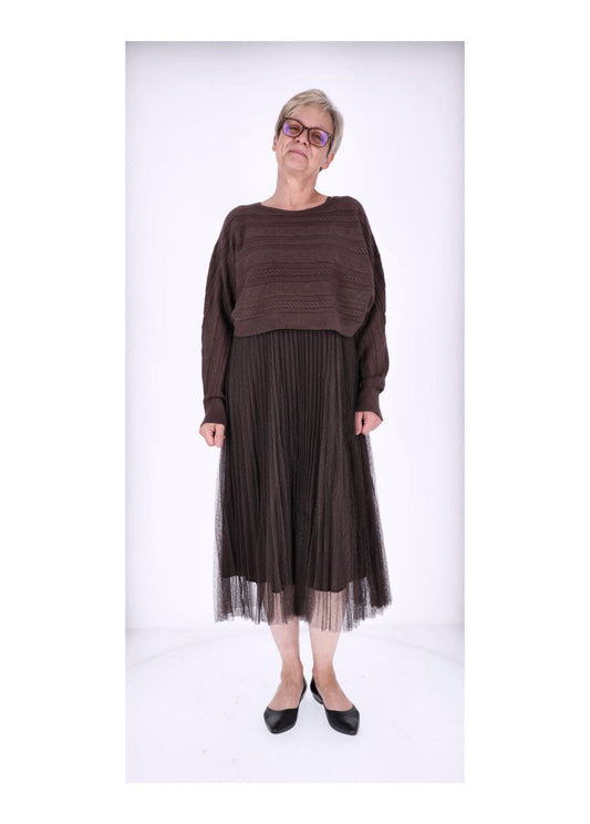 Kleid mit Strickpullover