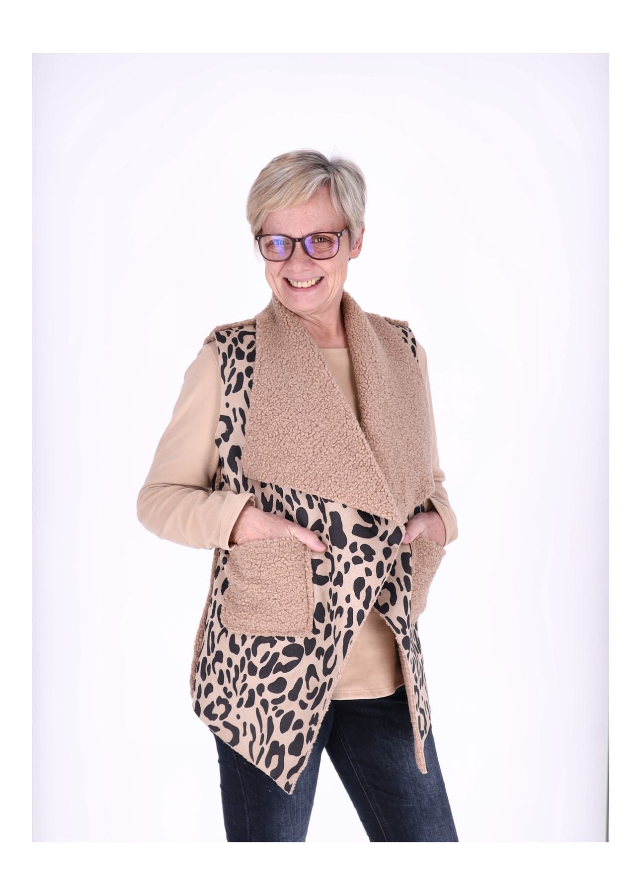 Weste Veloure Optik AOP Leo