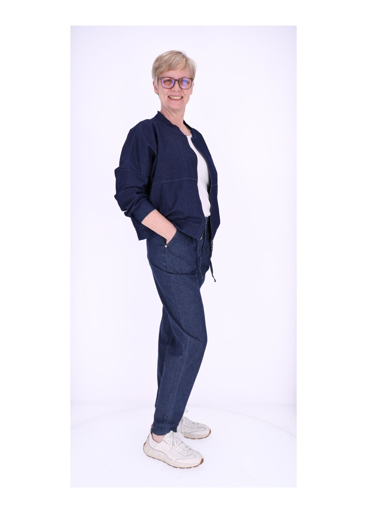 Damen DOB light denim ballon fit, Falten
