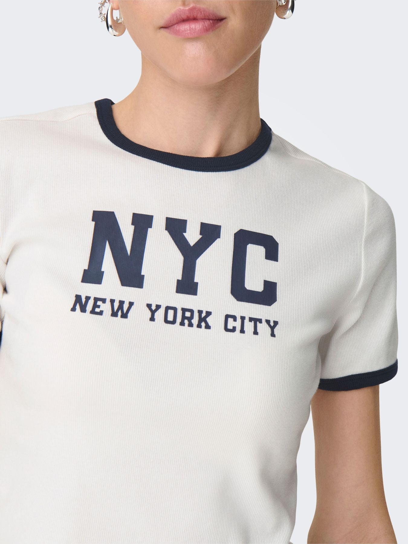 Damen ONLVIKKA S/S RIB O-NECK SHORT TOP C