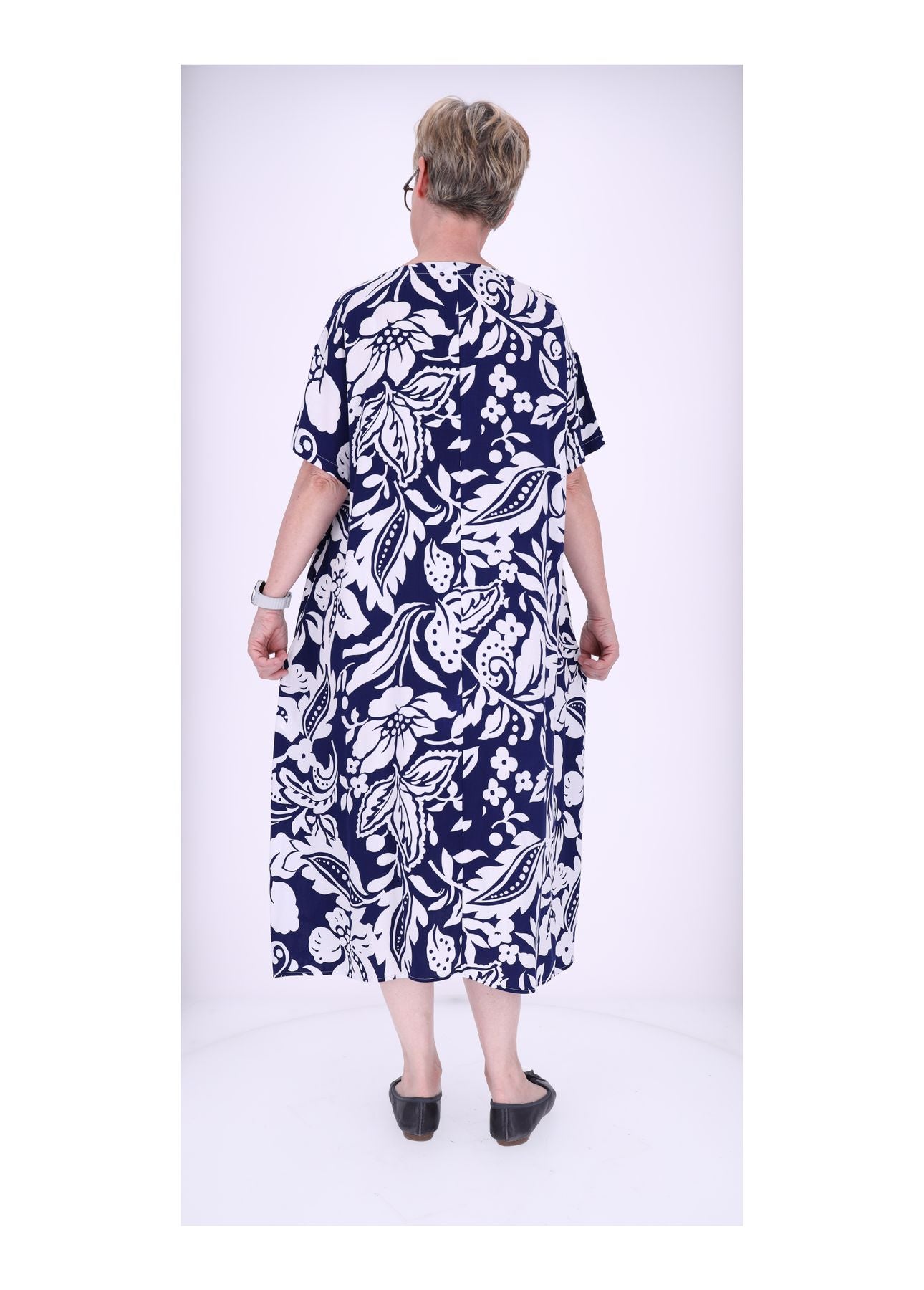 Damen Kleid Rundhals seitliche Einschubtaschen