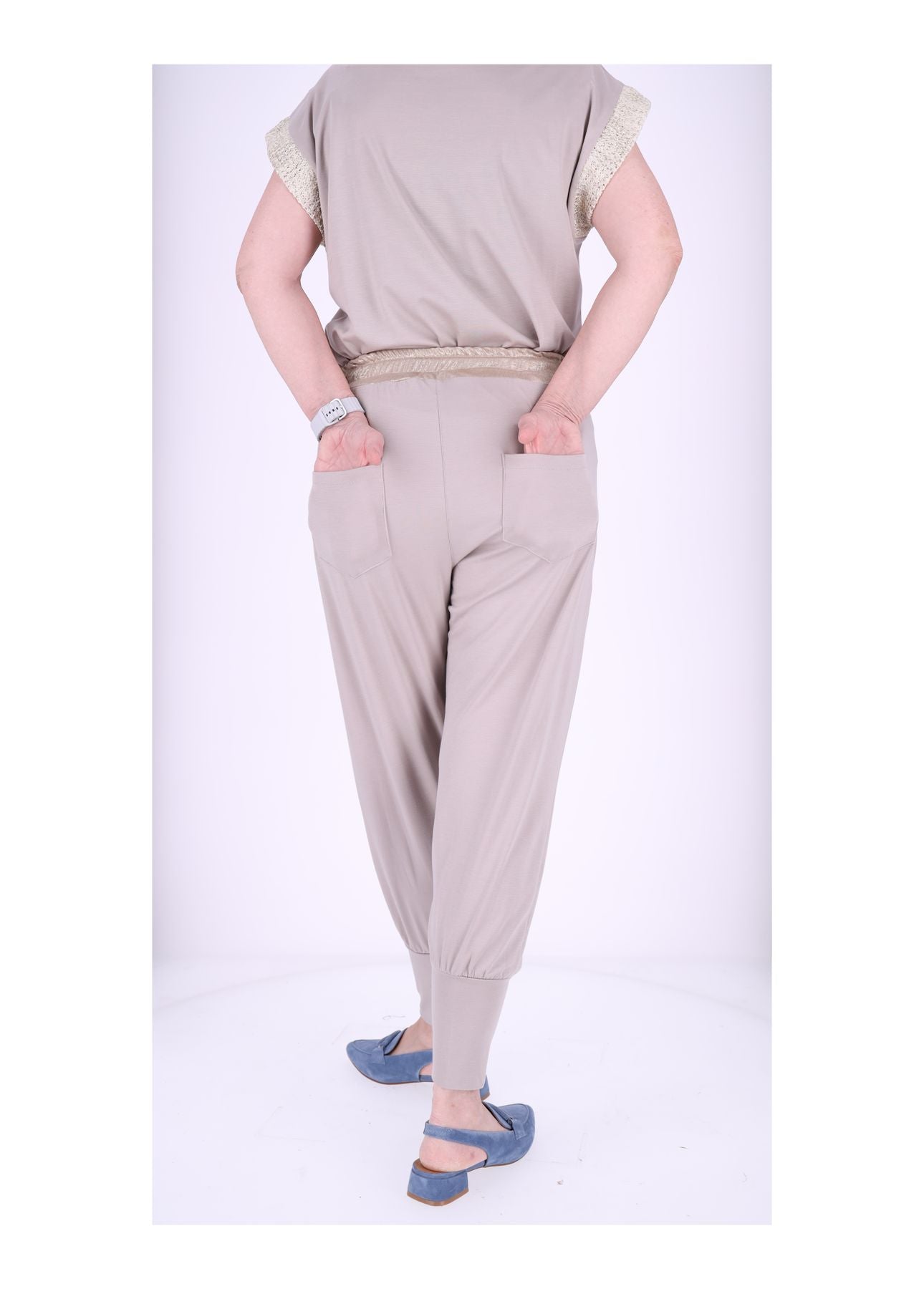 Jogginghose Bündchen Goldapplikation