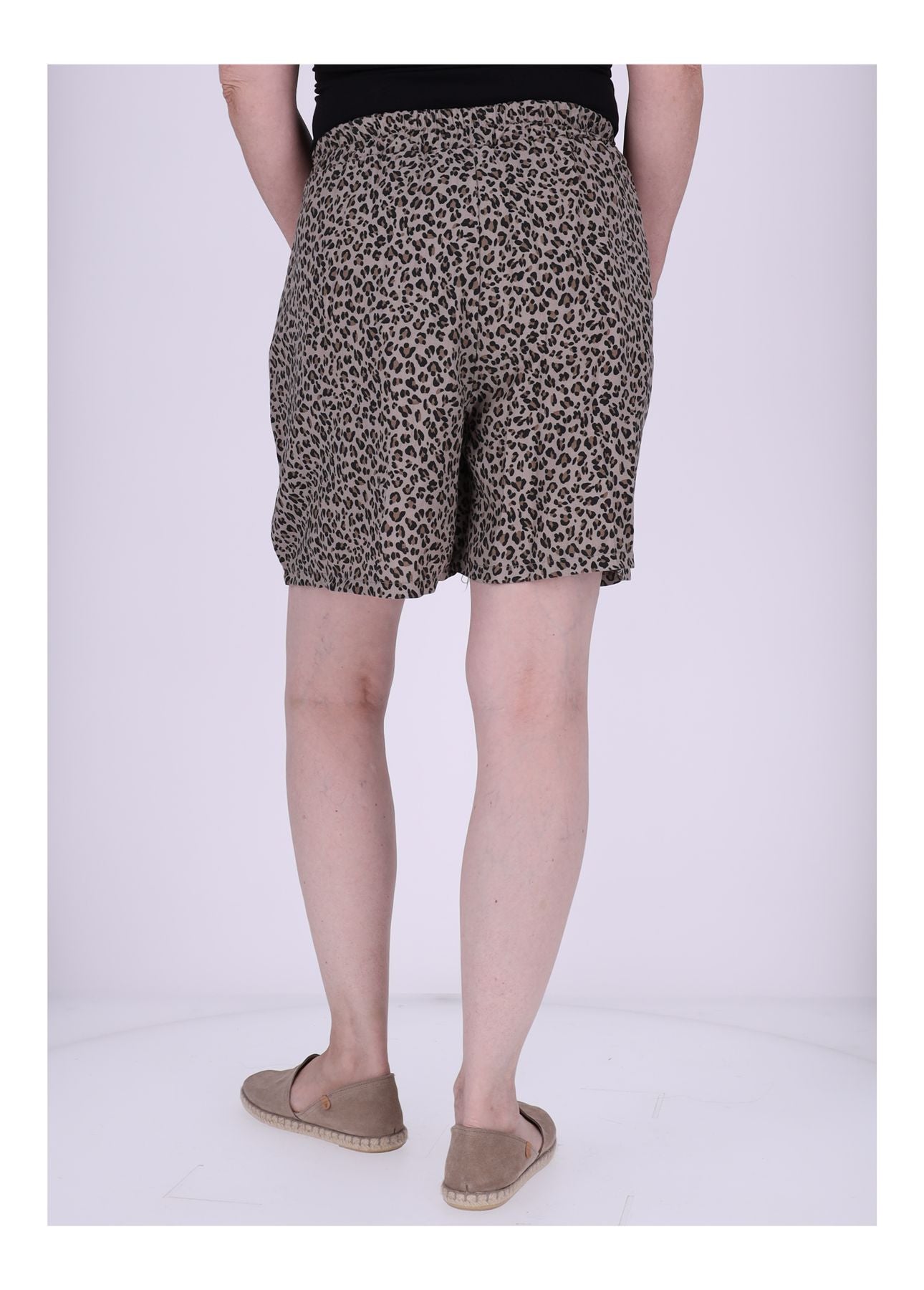 Short Damen kurz Print Leo
