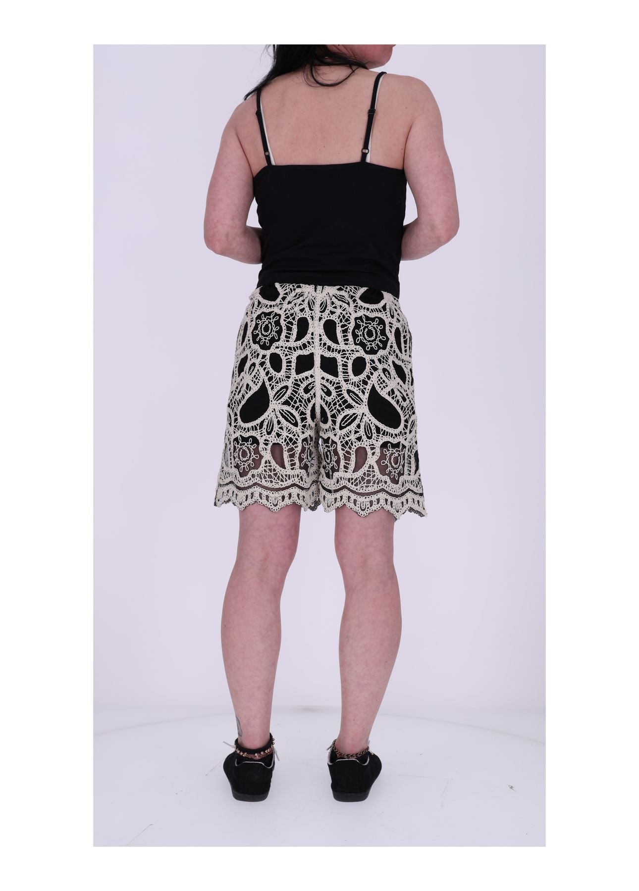 Short Spitze Stickerei