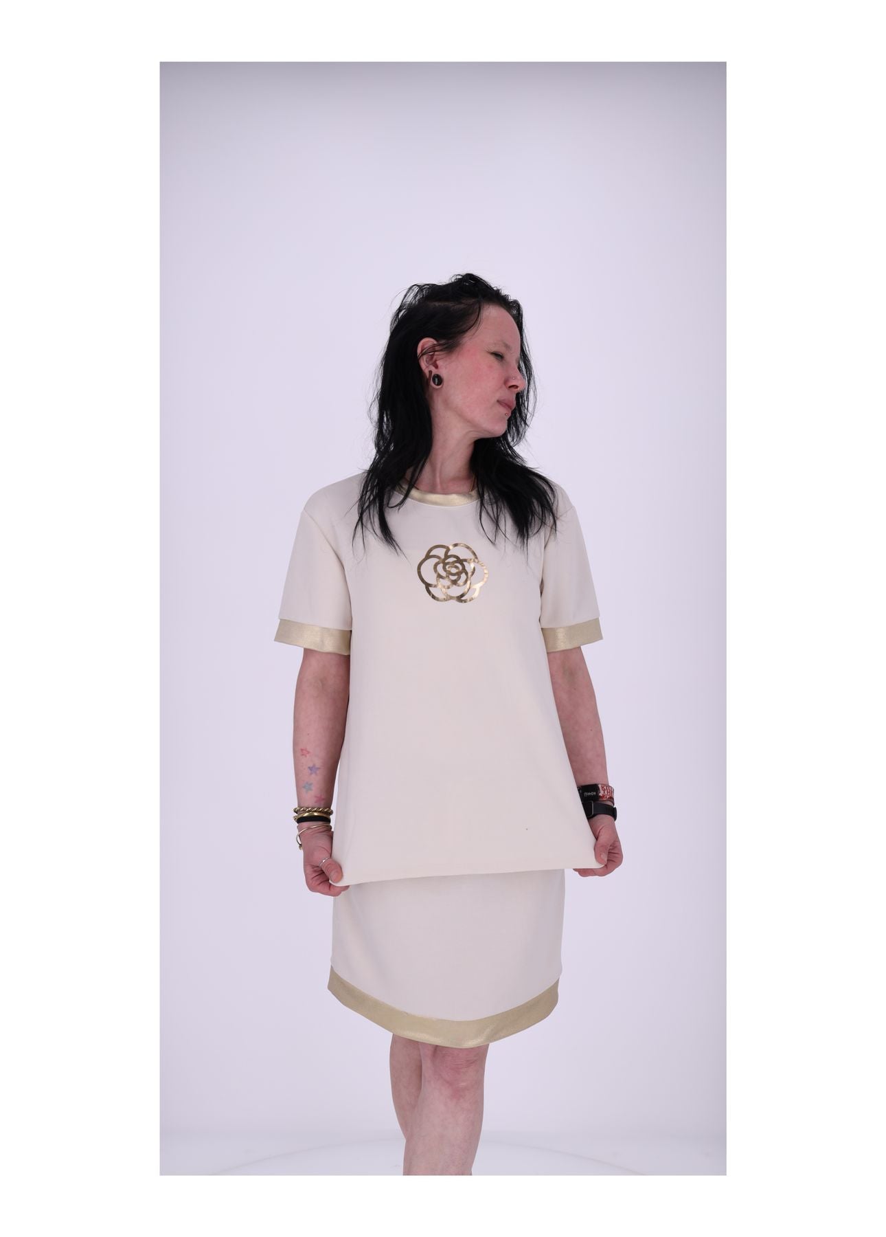 T-Shirt Goldene Applikationen