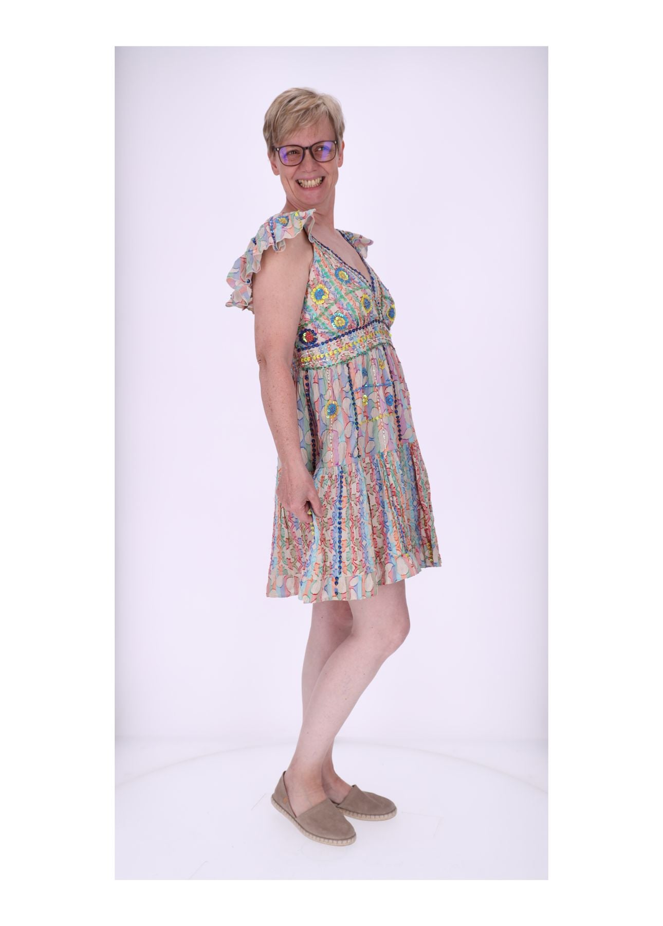 Trägerkleid Rüschen am Träger Pailetten