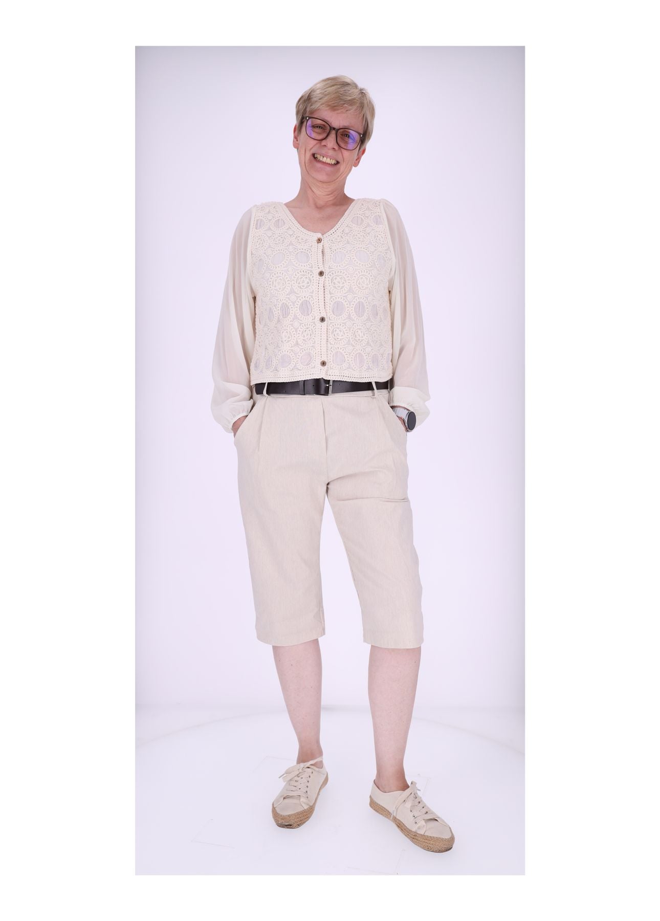 Bermuda Damen Leinenoptik mit Gürtel