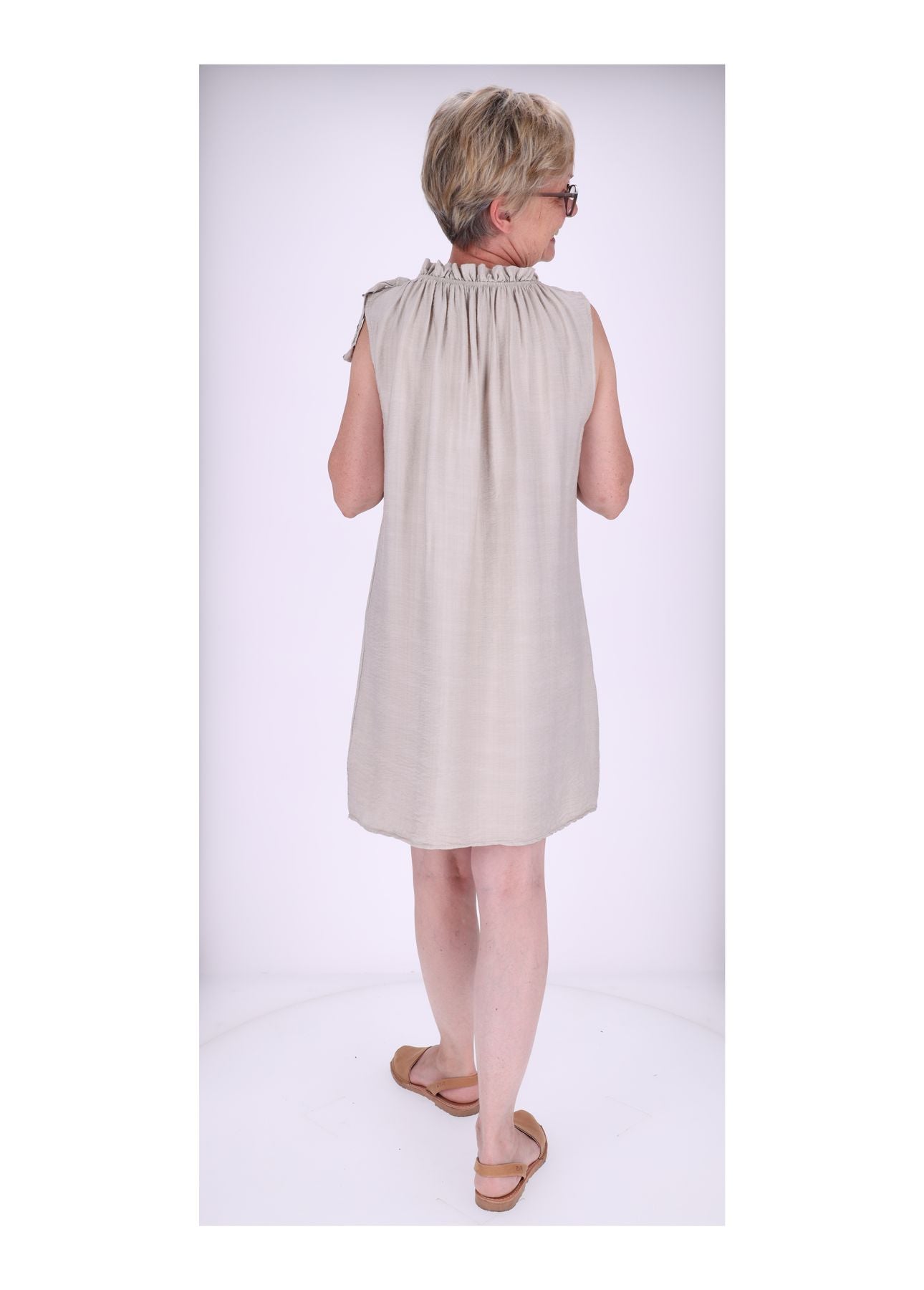 Trägerkleid Raffung am Kragen