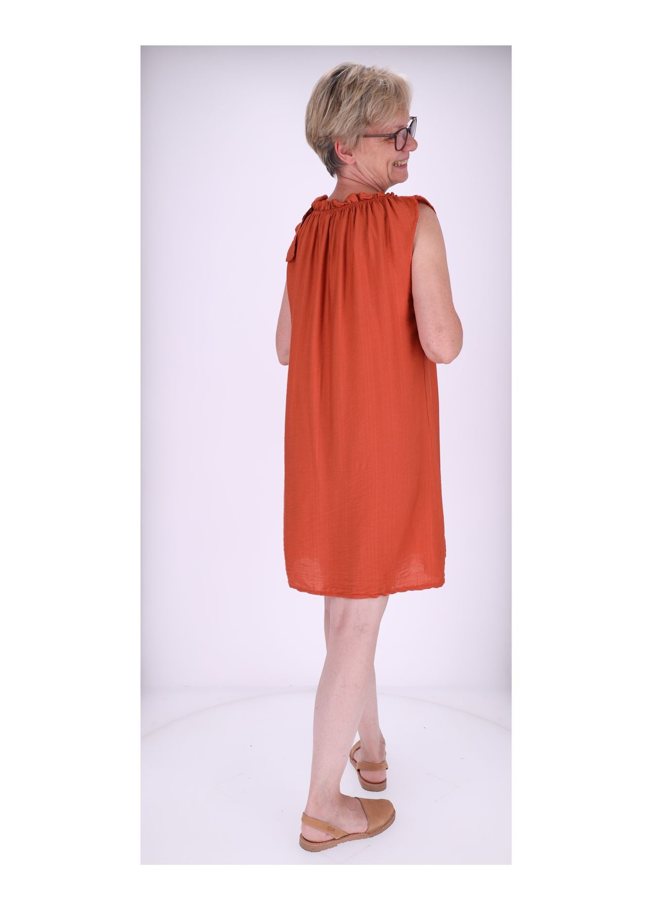 Trägerkleid Raffung am Kragen