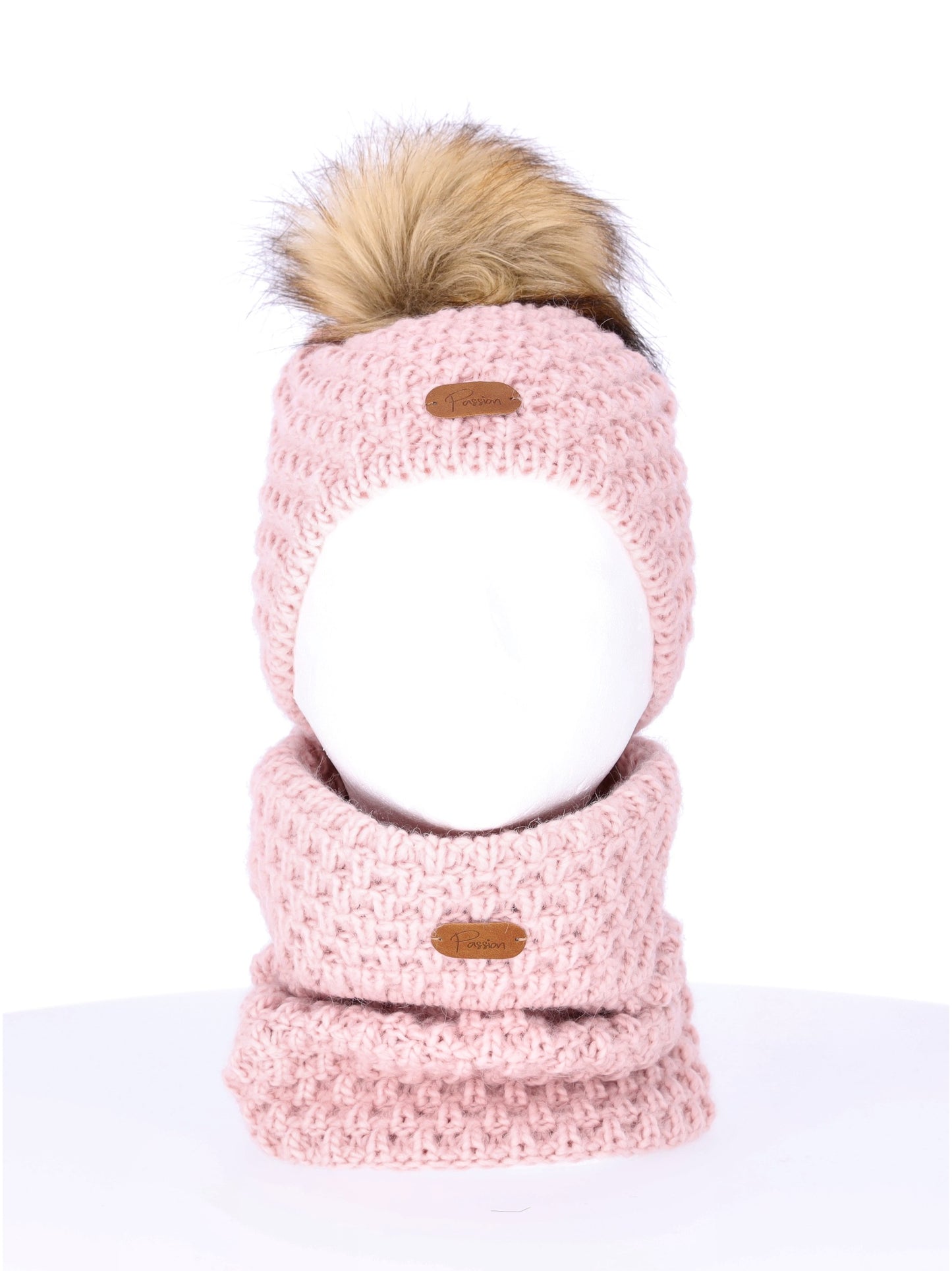 Mütze Grobstrick Bommel