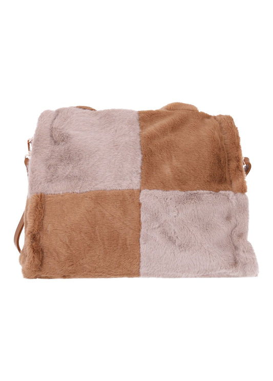 Flauschige Tasche