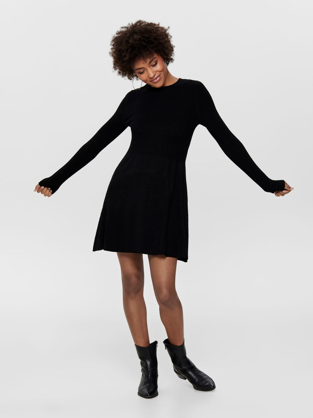 Damen ONLALMA L/S O-NECK DRESS KNT NOOS Black