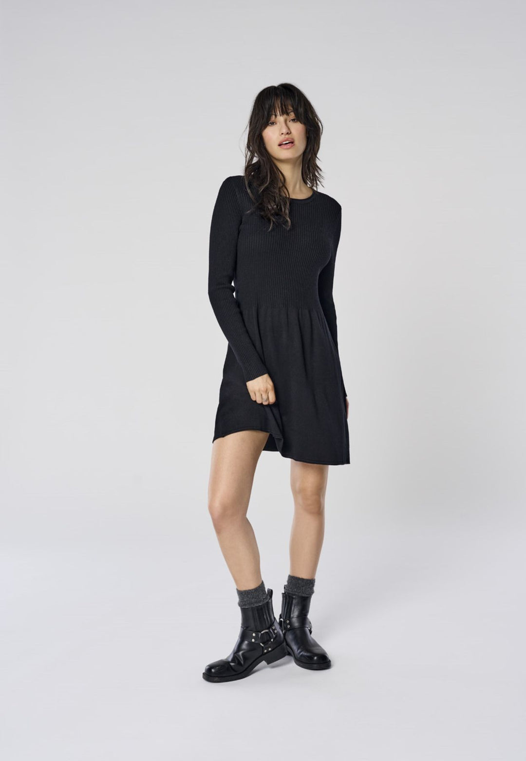 Damen ONLALMA L/S O-NECK DRESS KNT NOOS Black