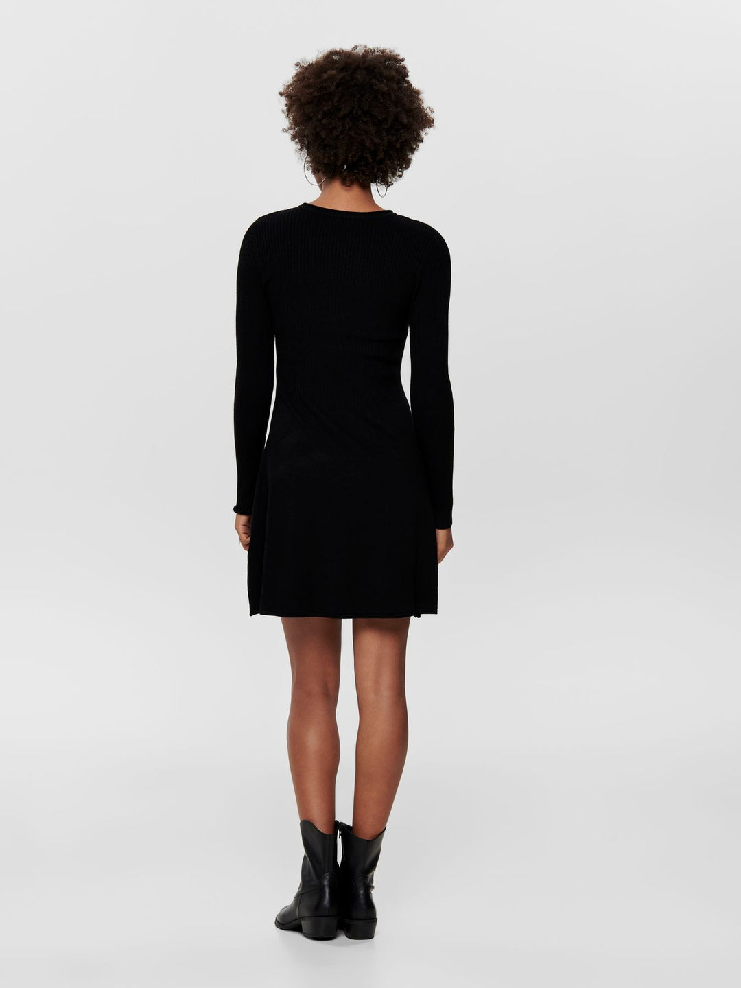 Damen ONLALMA L/S O-NECK DRESS KNT NOOS Black
