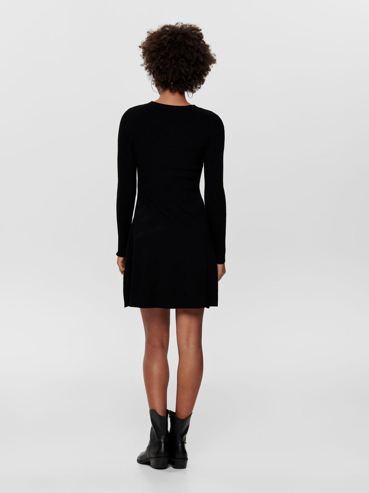 Damen ONLALMA L/S O-NECK DRESS KNT NOOS Black