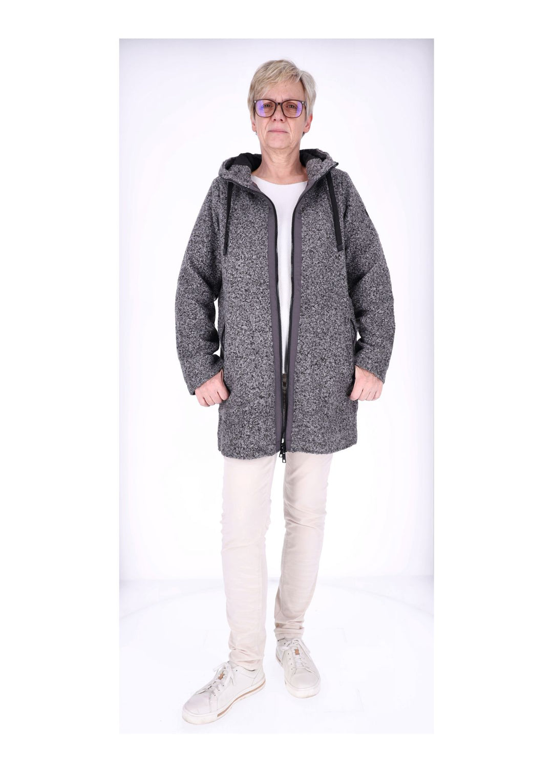 Ladies Jacket Knitted