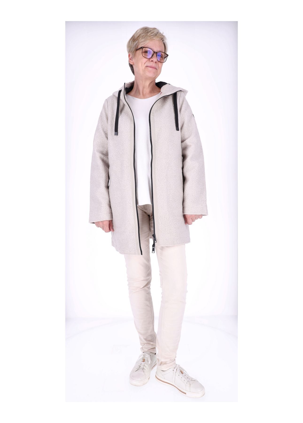 Ladies Jacket Knitted