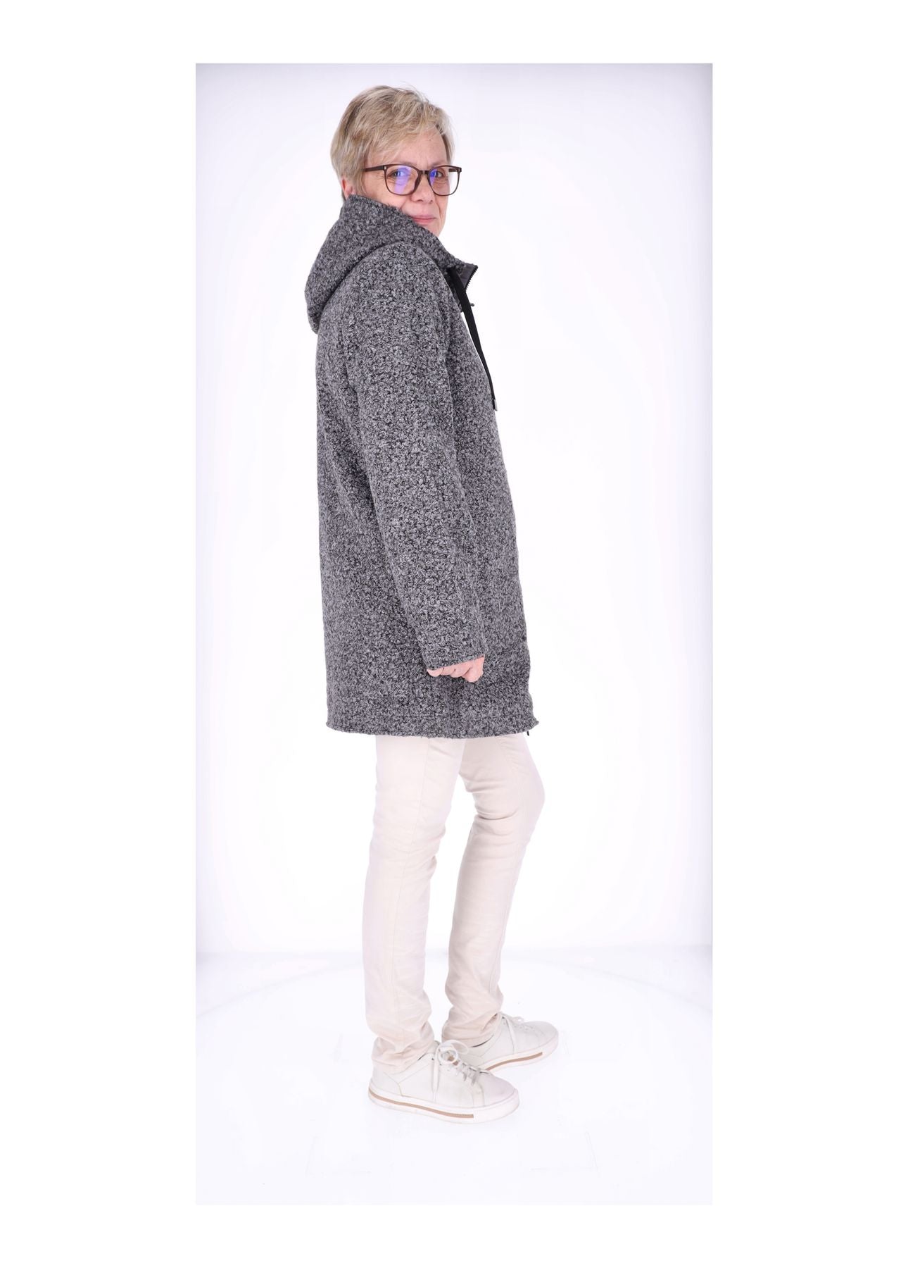 Ladies Jacket Knitted