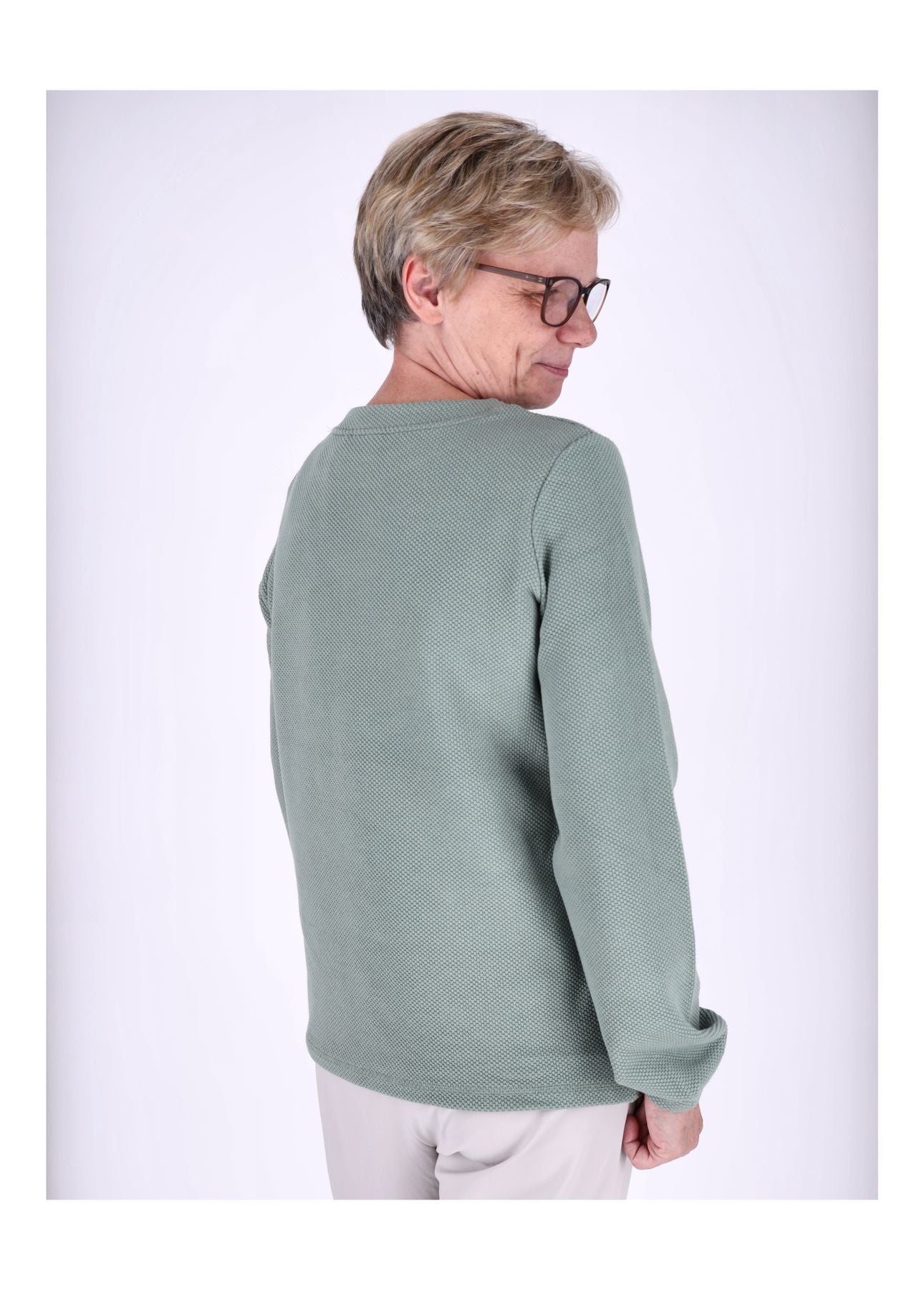 Ladies Pullover Knitted
