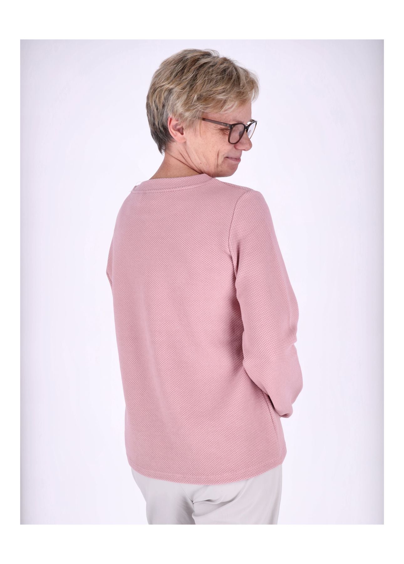 Ladies Pullover Knitted
