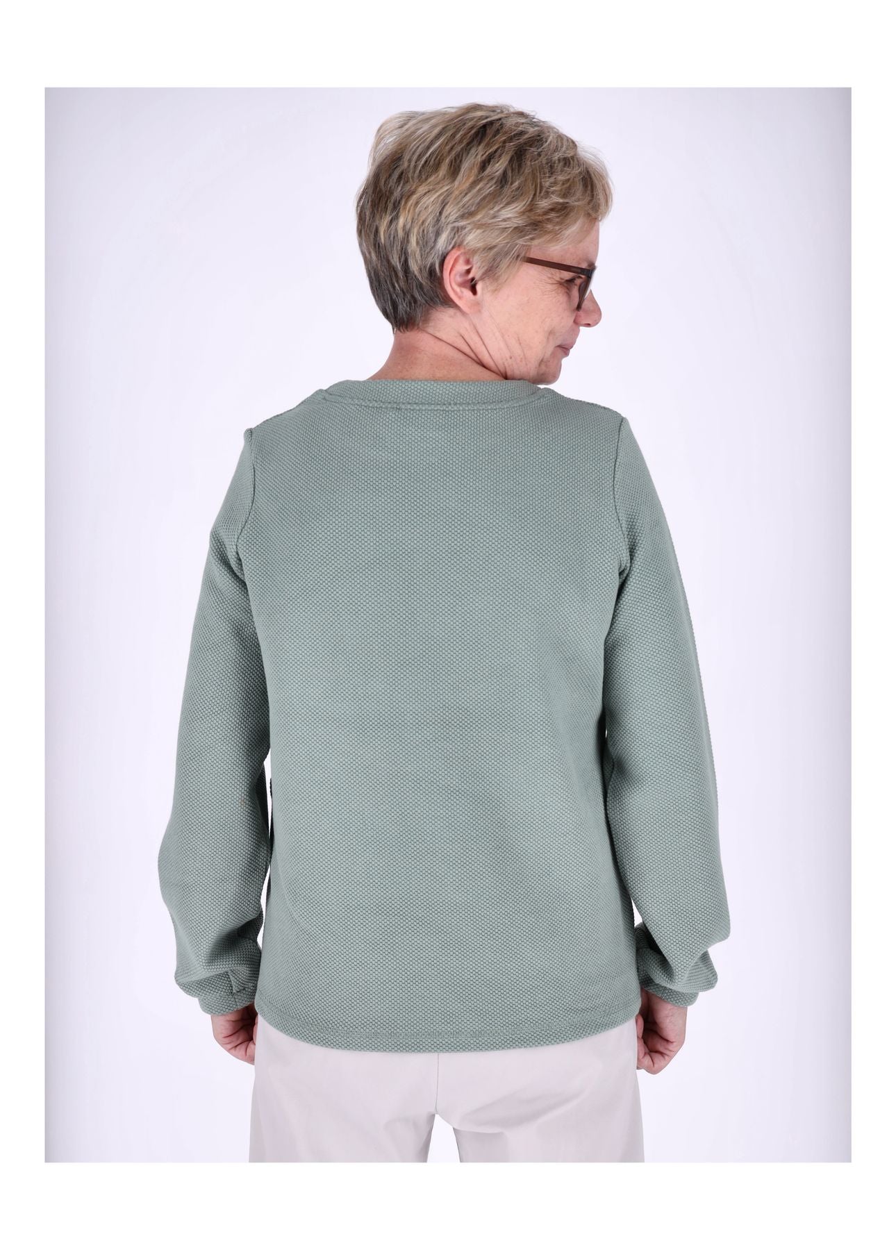 Ladies Pullover Knitted