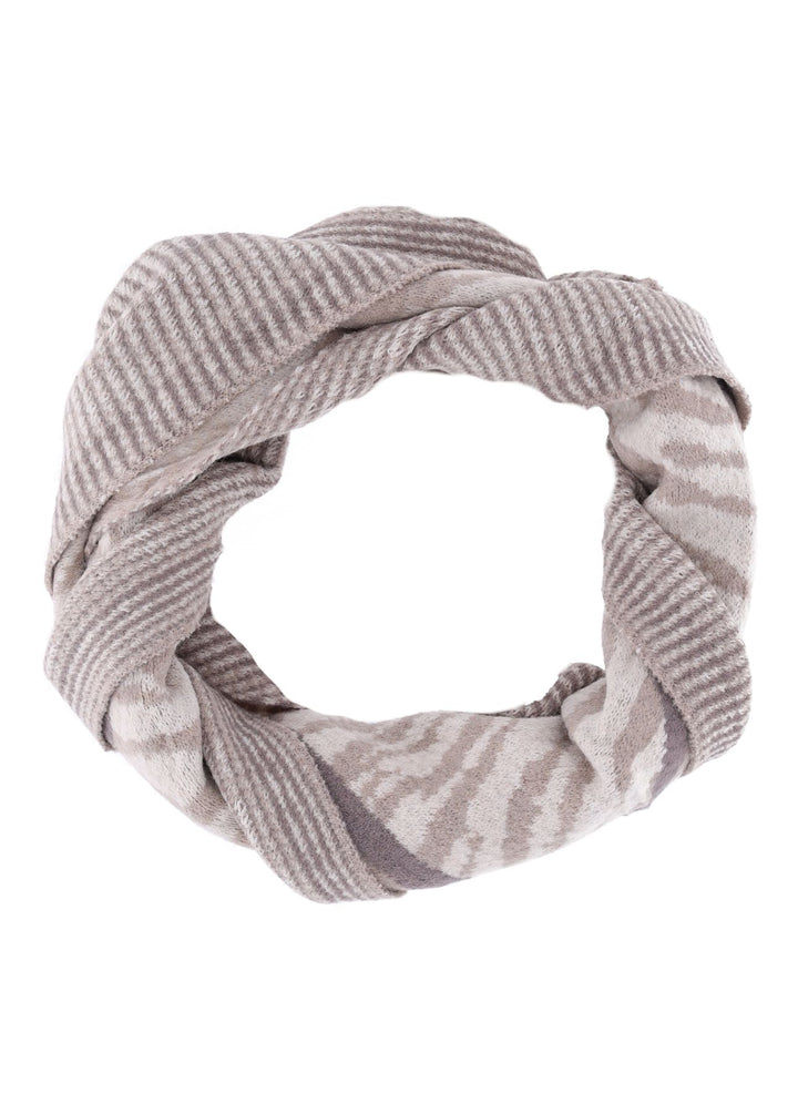 Dreiechstuch AOP Zepra Schrift