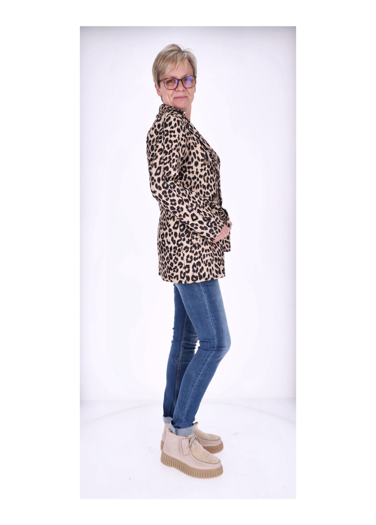 Kurzjacke Damen AOP Leo