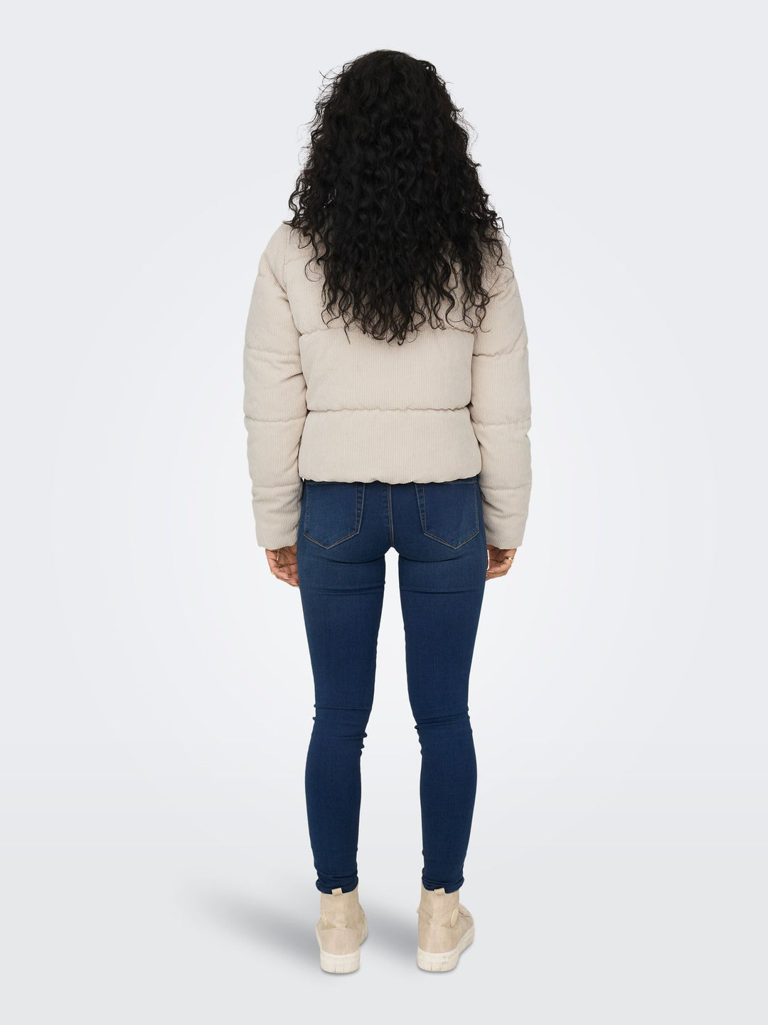 Damen ONLNEWDOLLY CORDUROY PUFFER OTW NOO