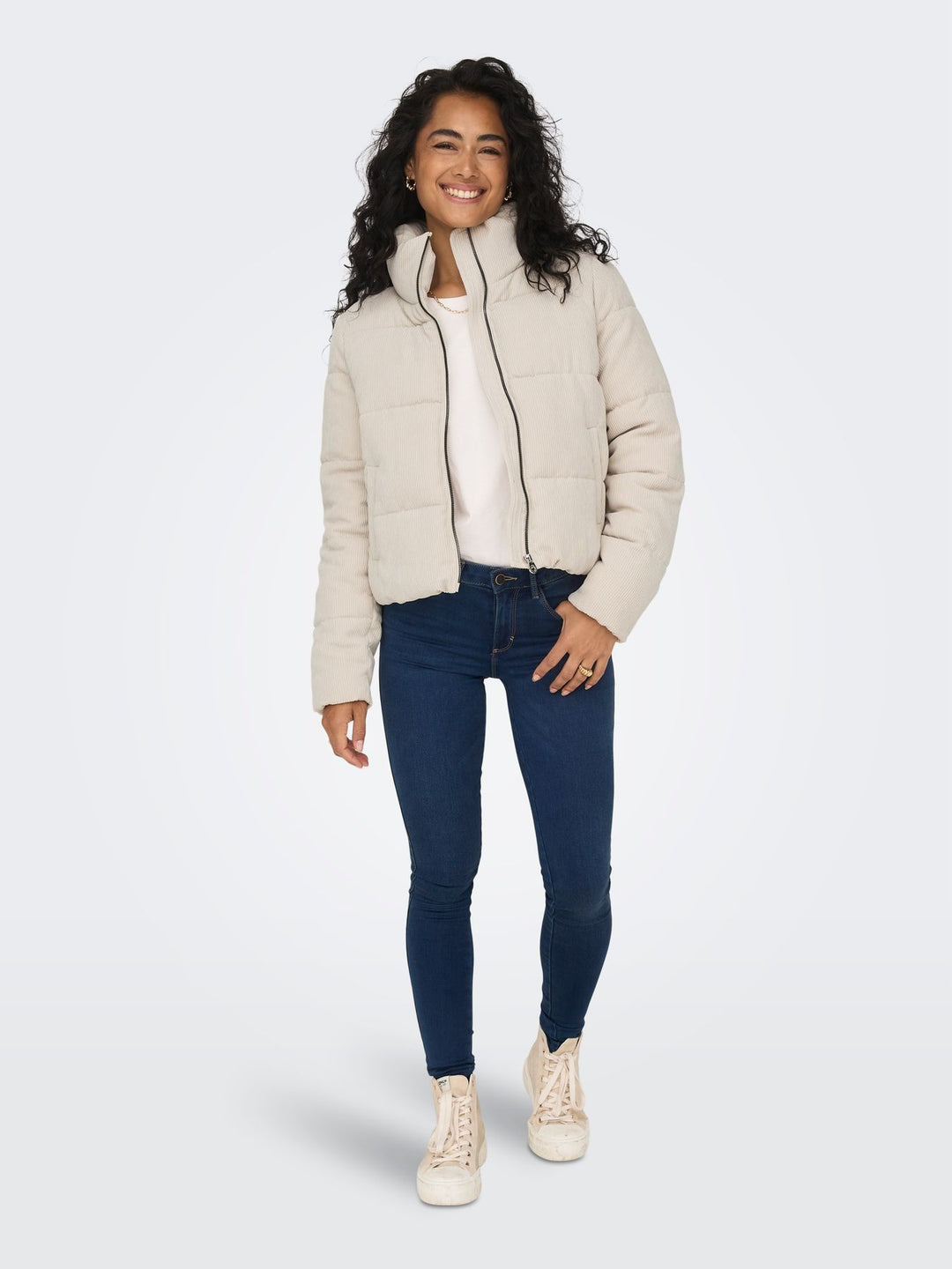 Damen ONLNEWDOLLY CORDUROY PUFFER OTW NOO