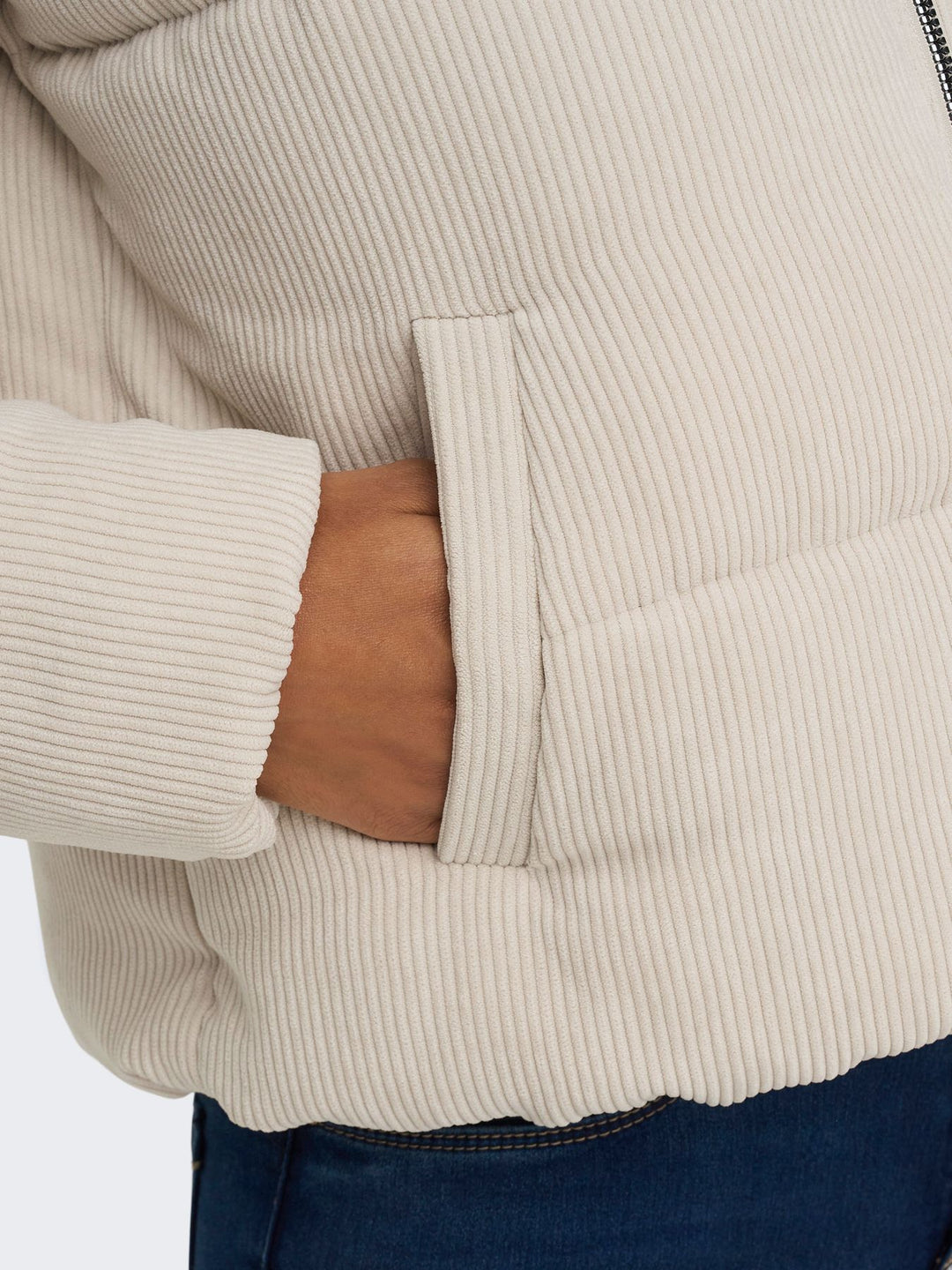 Damen ONLNEWDOLLY CORDUROY PUFFER OTW NOO