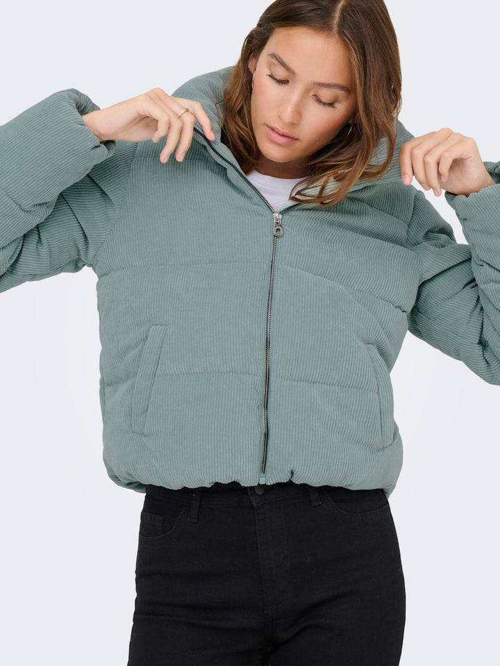 Damen ONLNEWDOLLY CORDUROY PUFFER OTW NOO