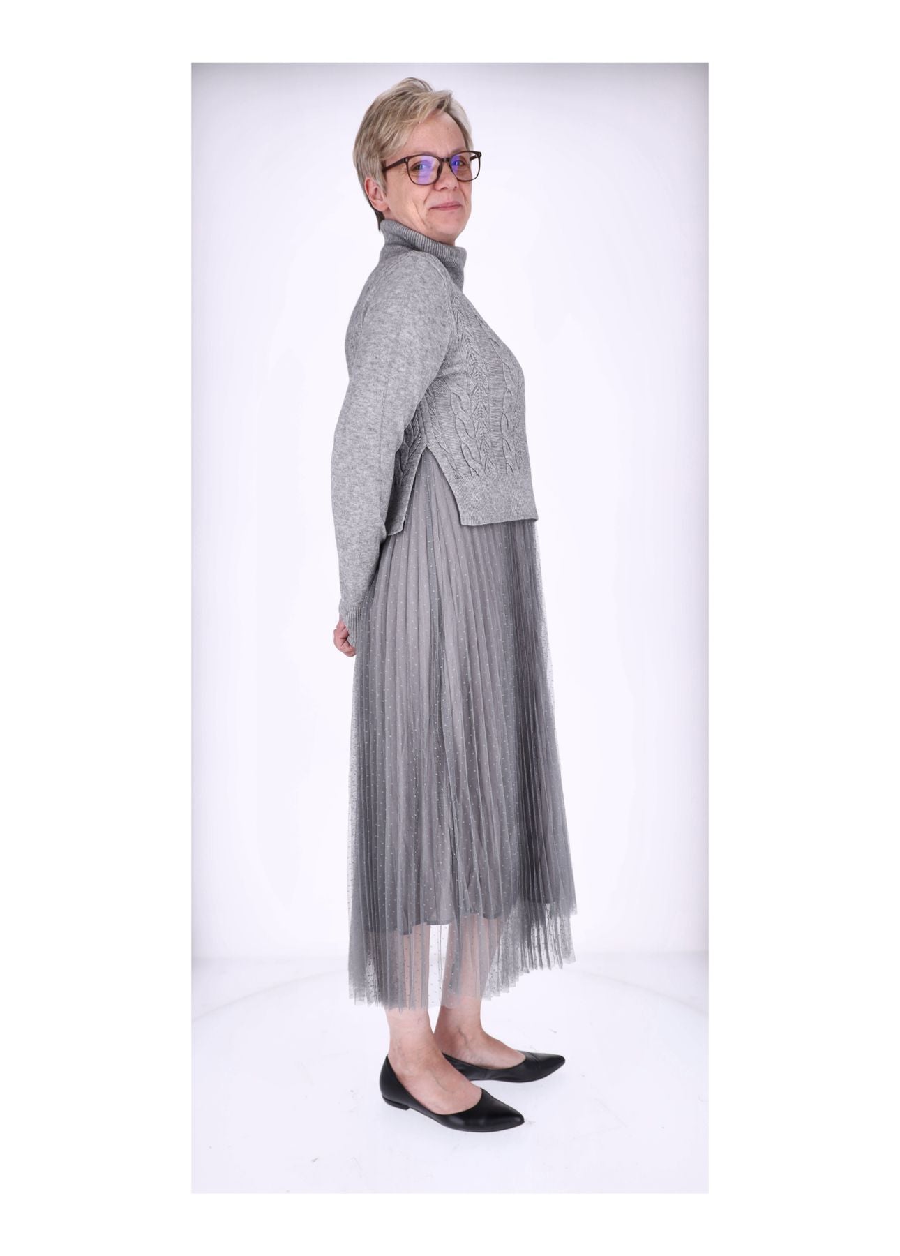 Kleid mit Rollkragen Pullover