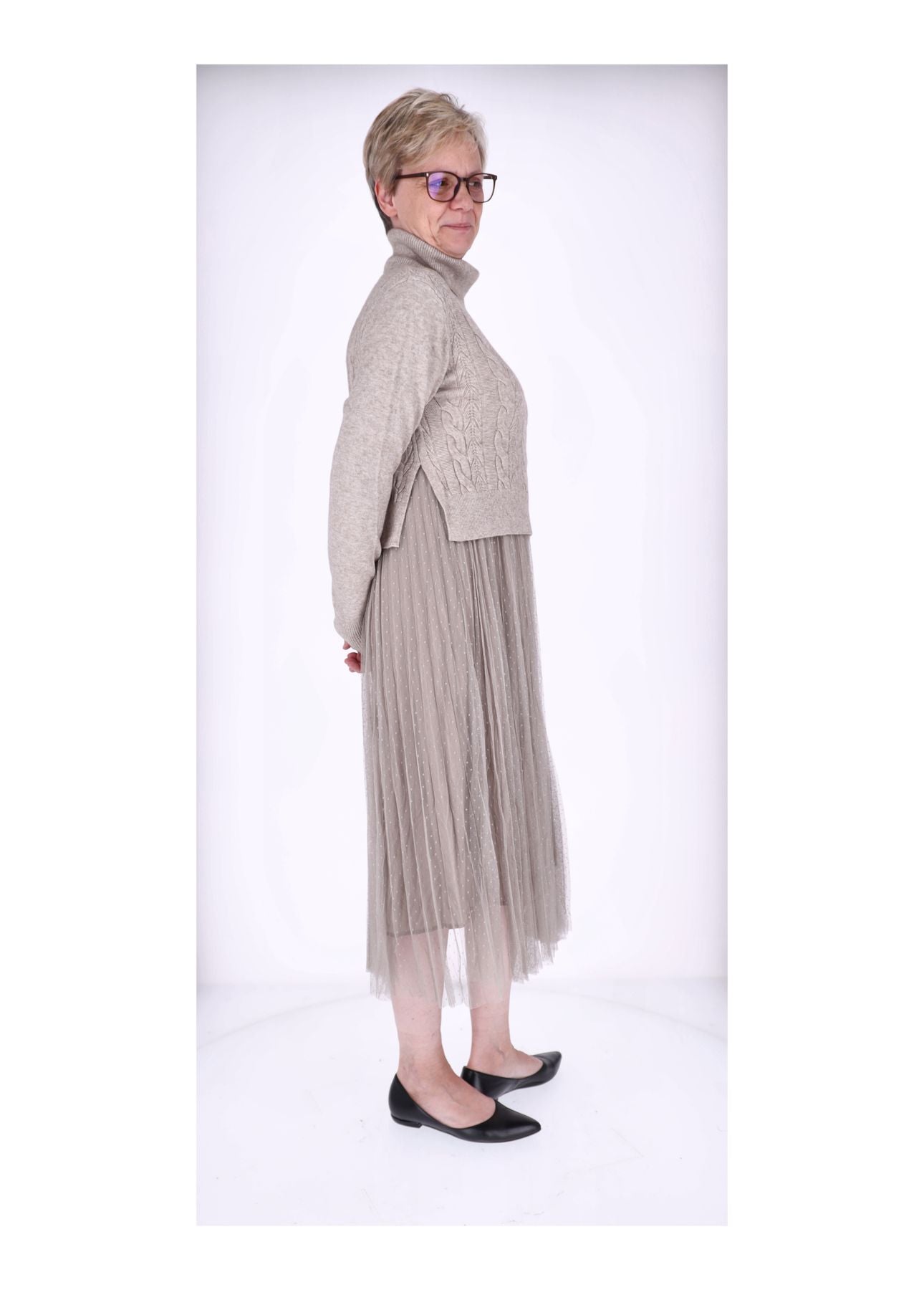 Kleid mit Rollkragen Pullover