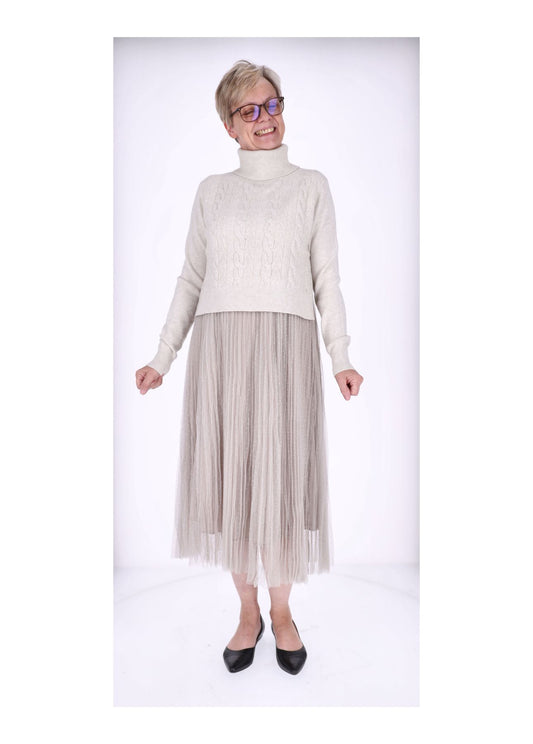 Kleid mit Rollkragen Pullover