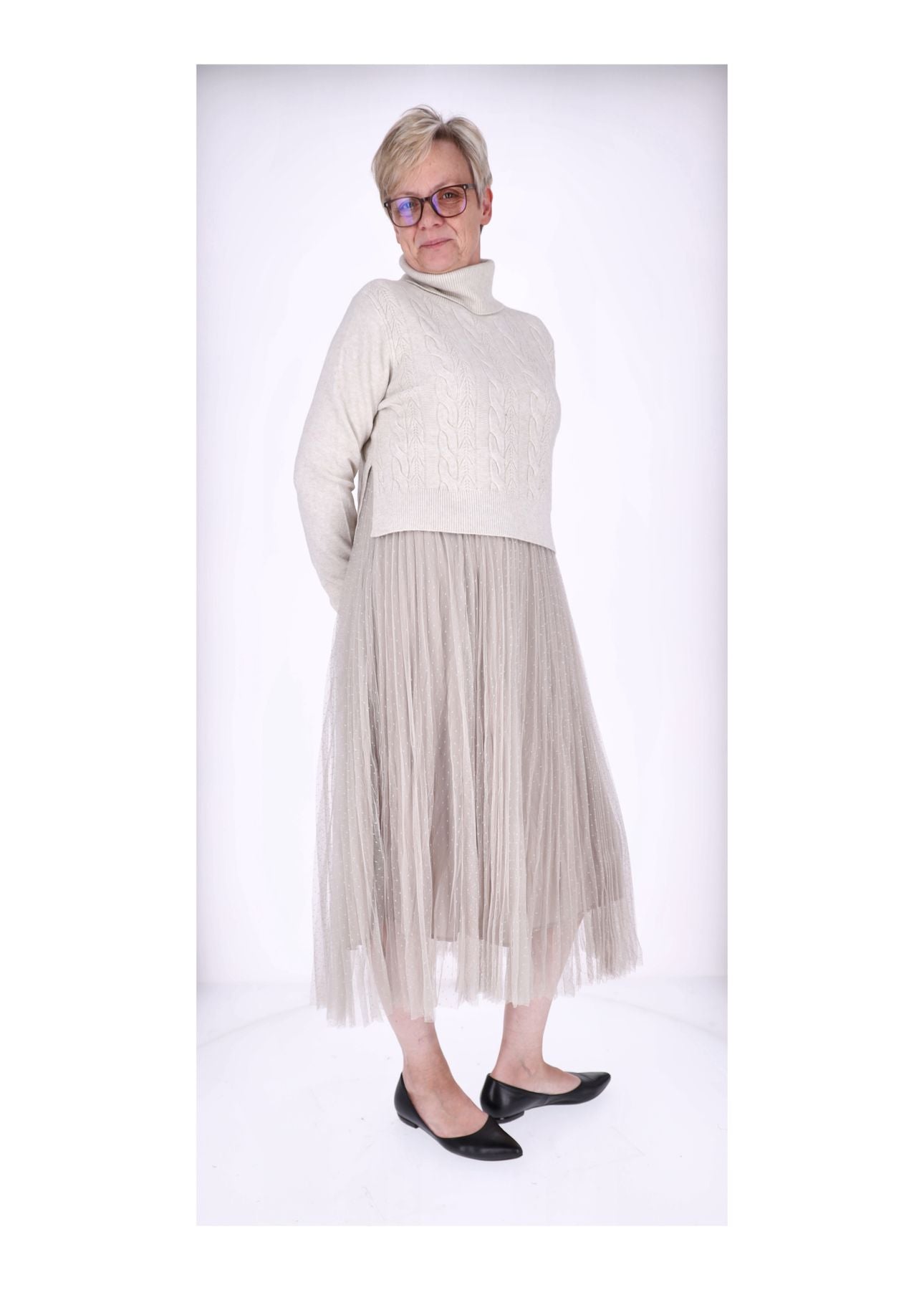 Kleid mit Rollkragen Pullover