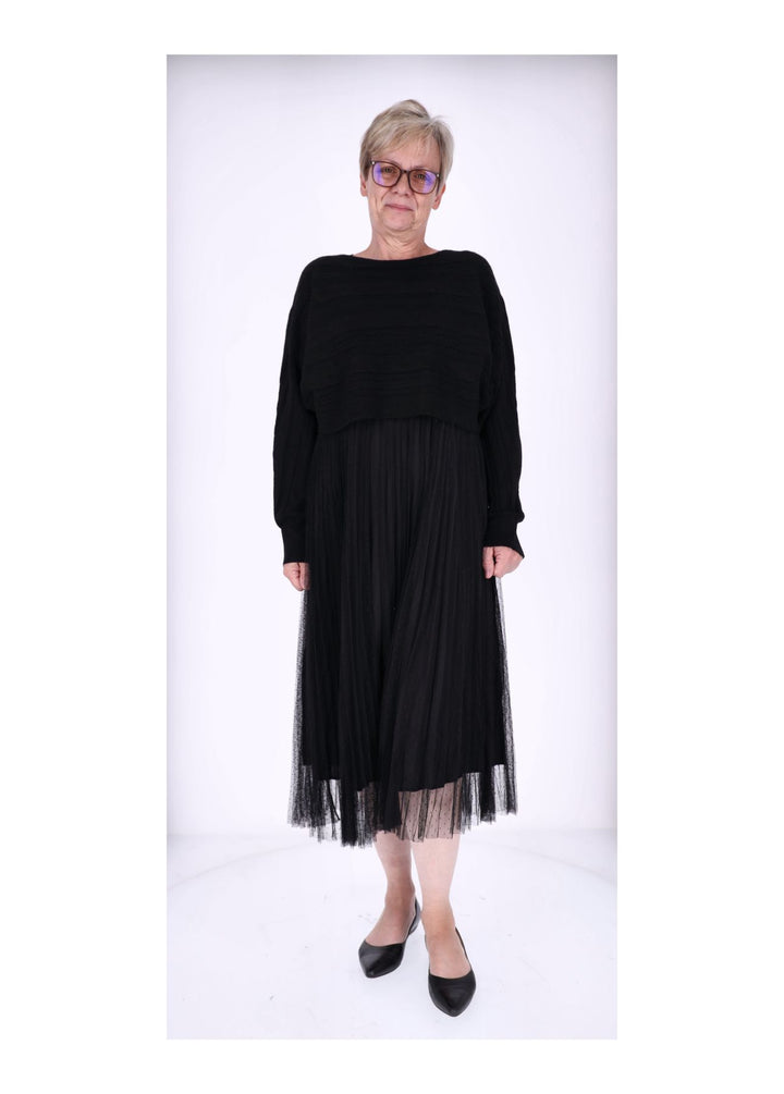 Splash of Color Kleid mit Strickpullover