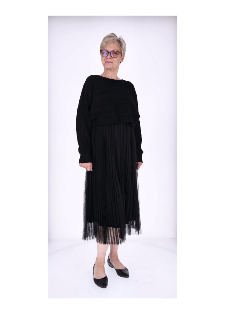 Kleid mit Strickpullover