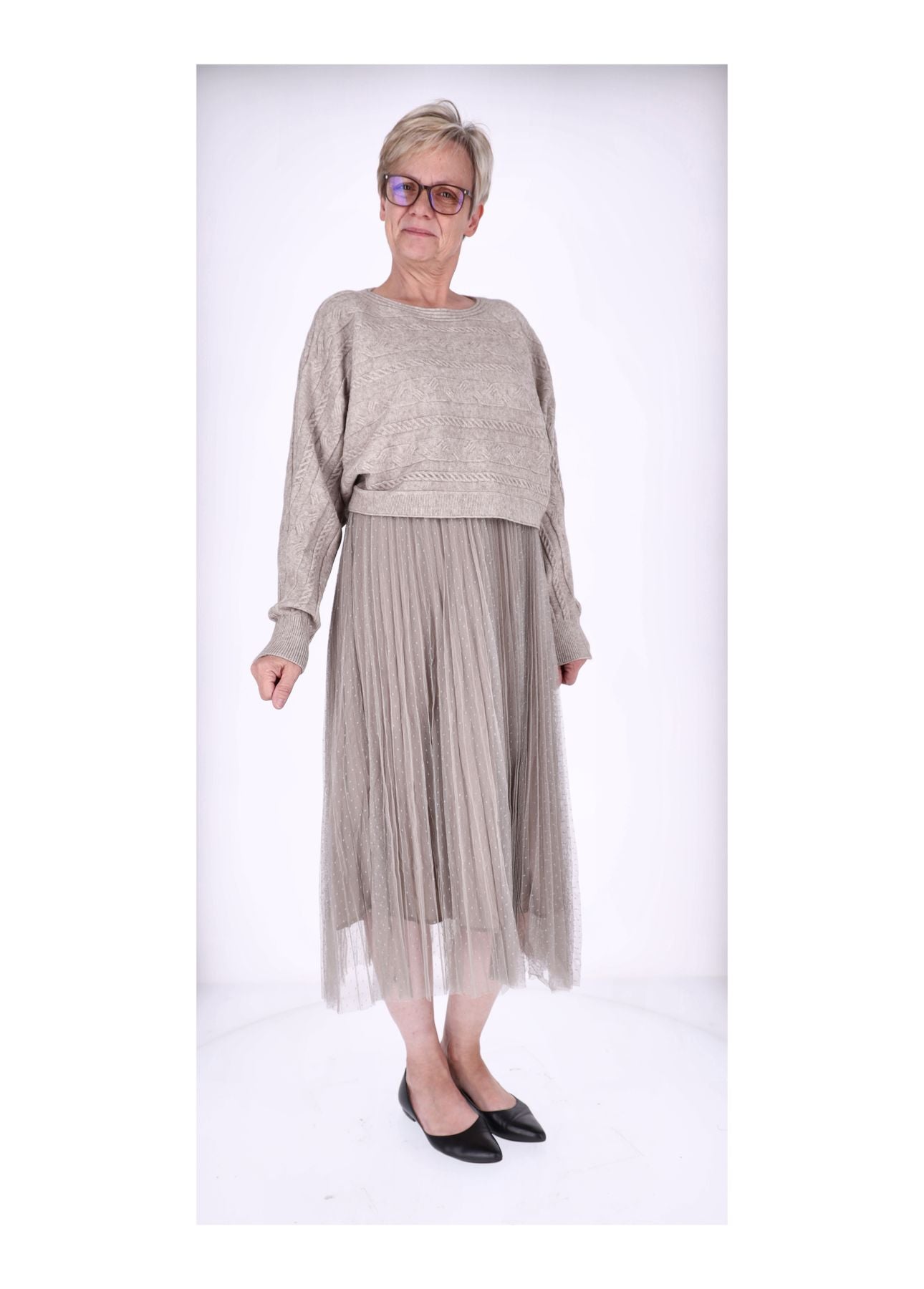 Kleid mit Strickpullover