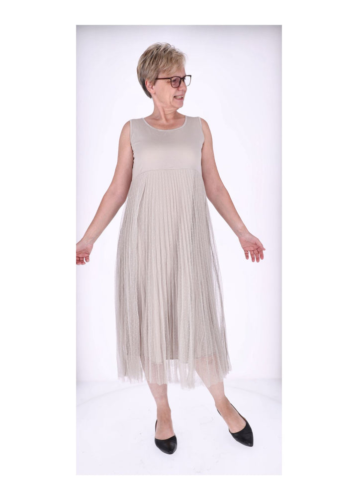 Kleid mit Strickpullover