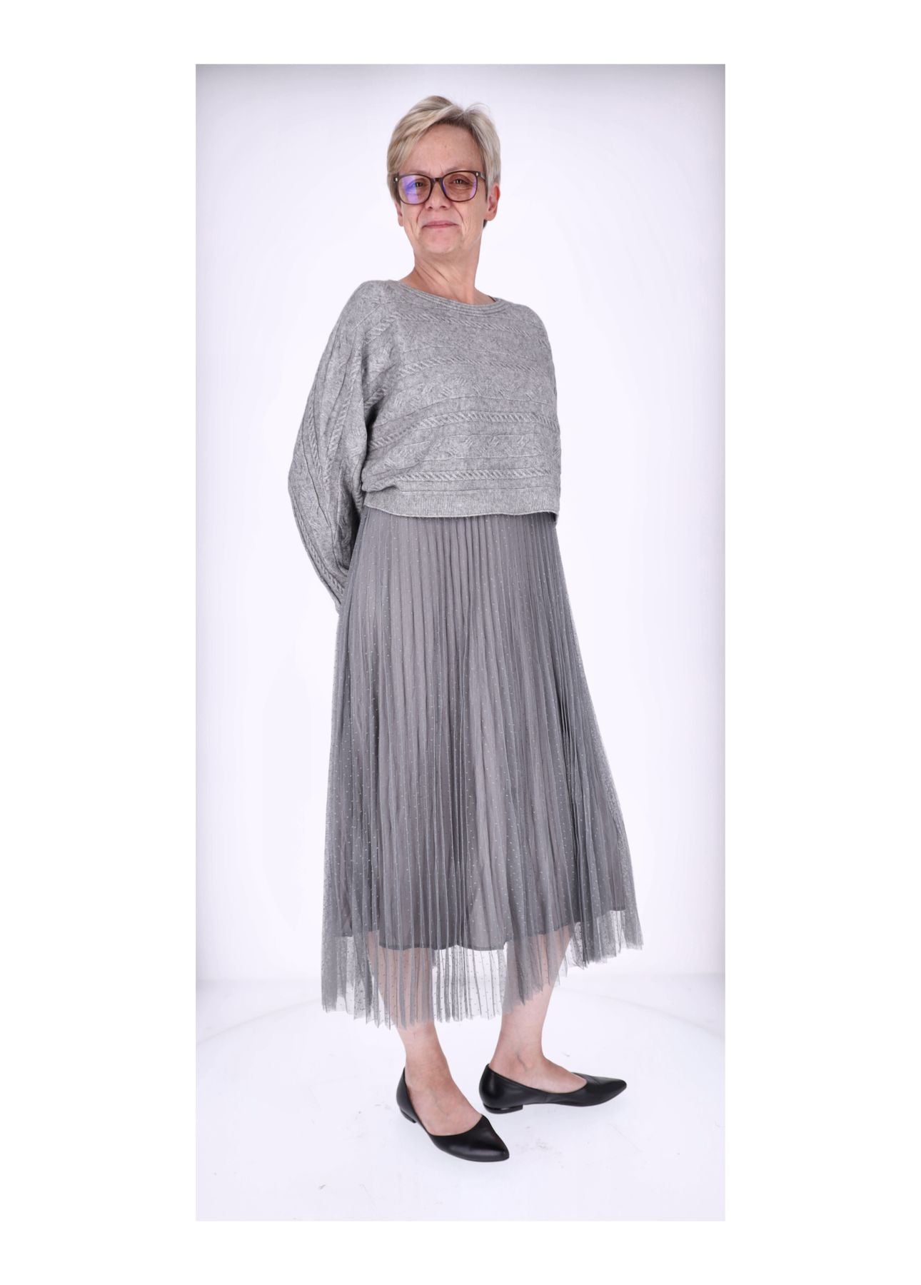 Kleid mit Strickpullover