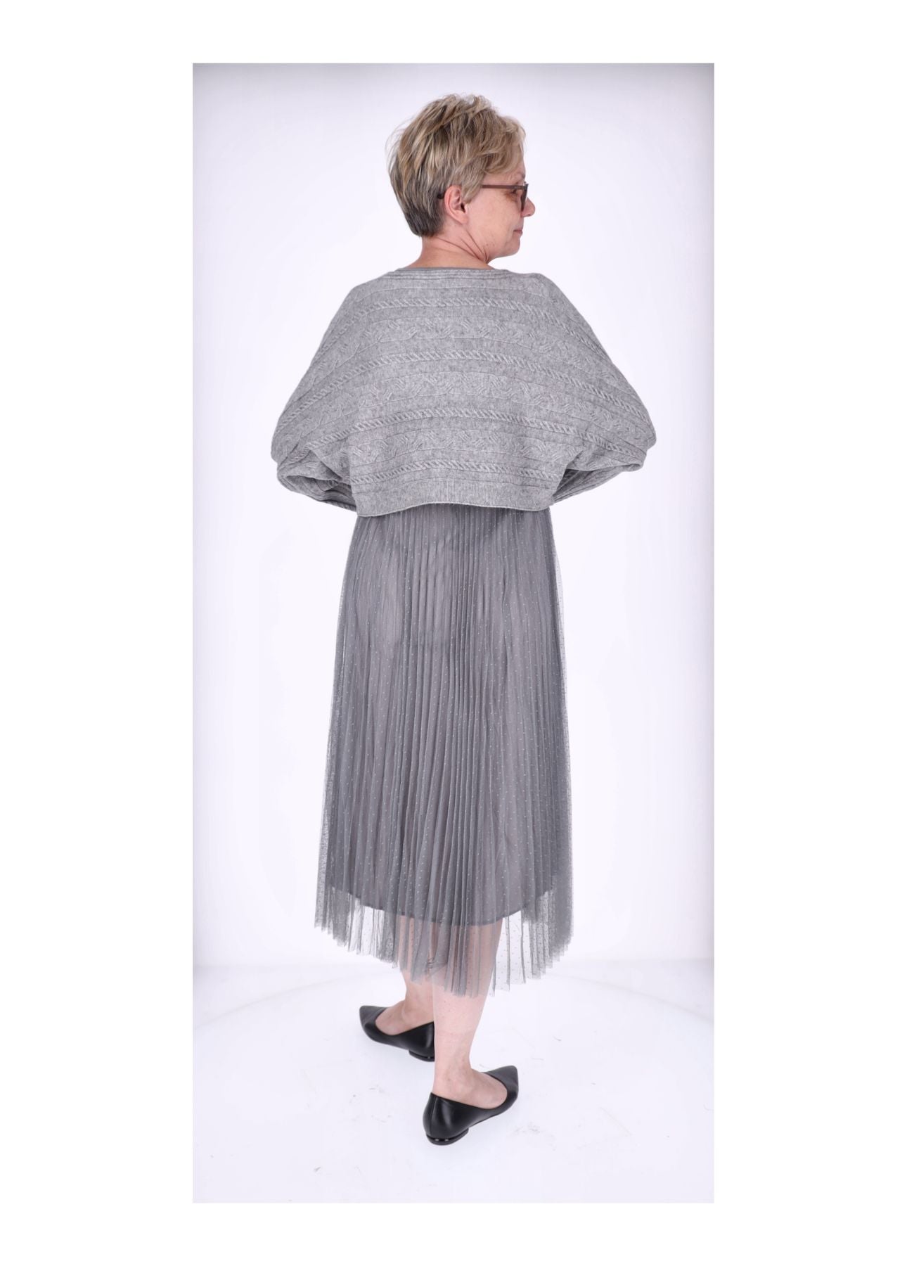 Kleid mit Strickpullover