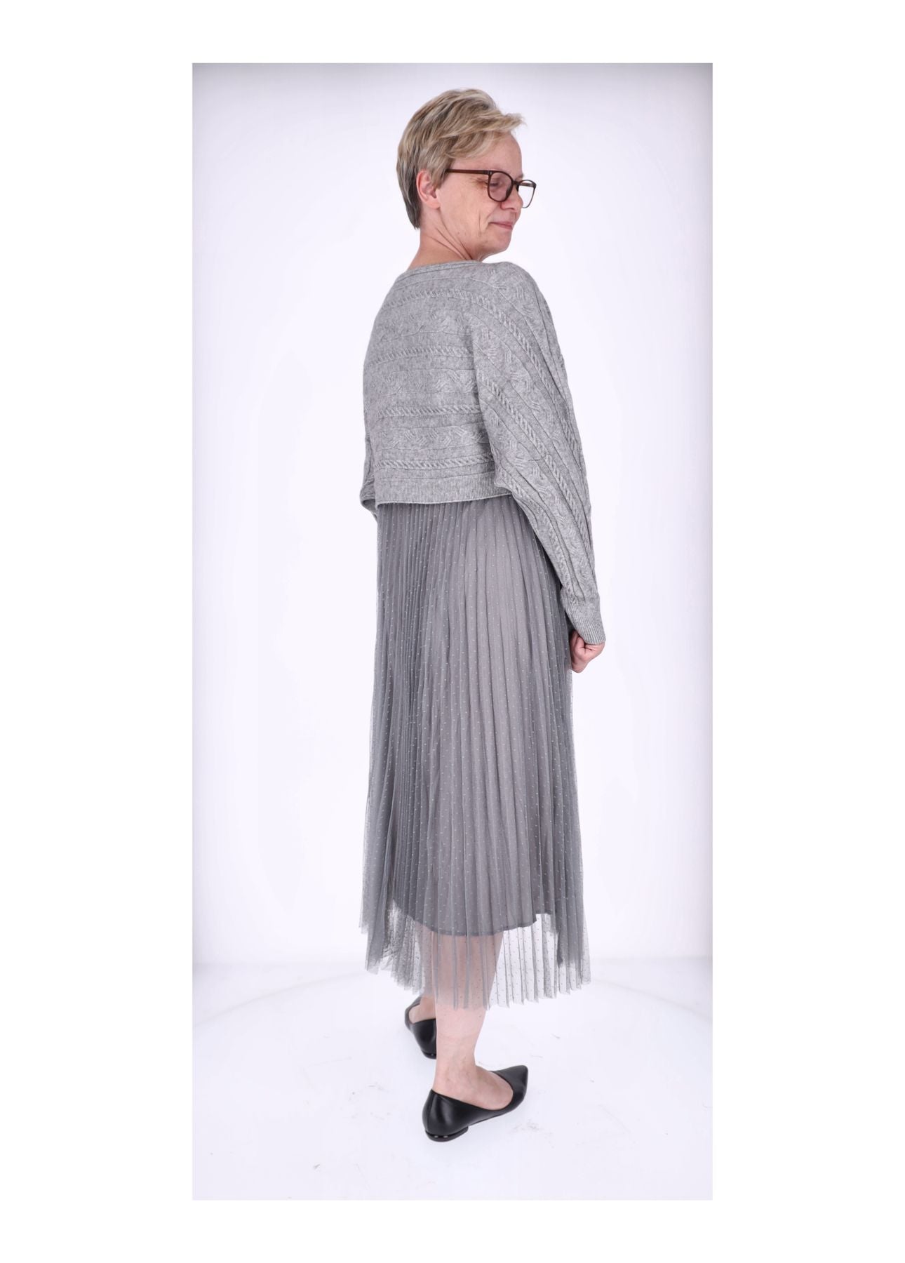 Kleid mit Strickpullover
