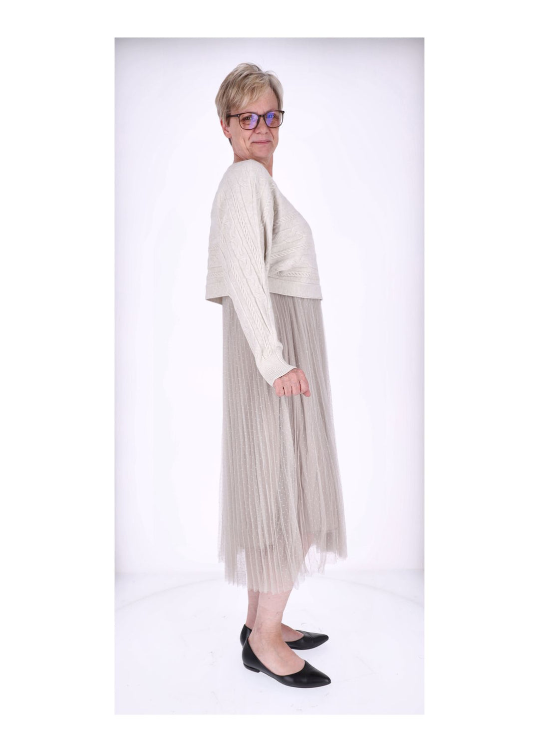 Kleid mit Strickpullover