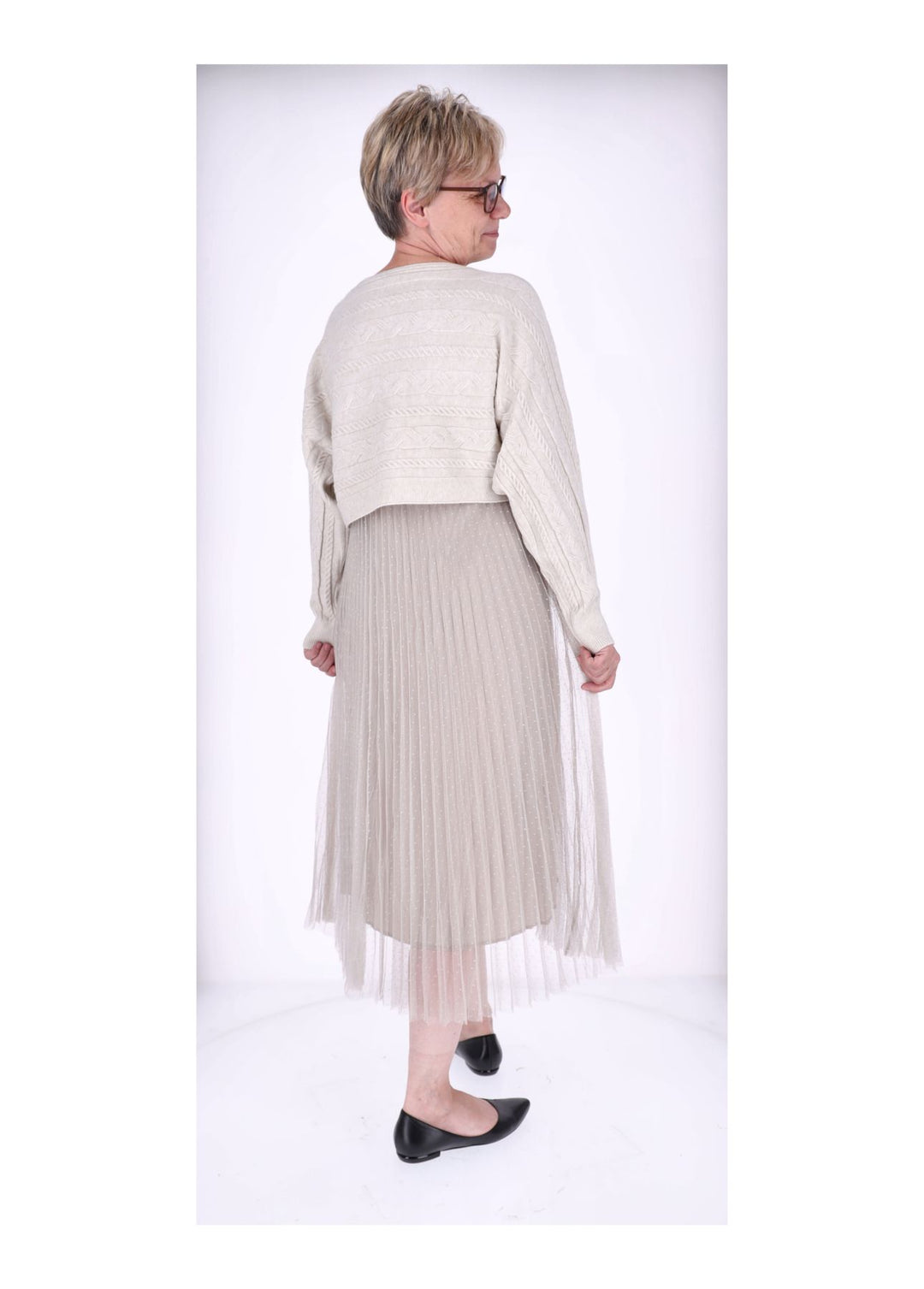 Kleid mit Strickpullover