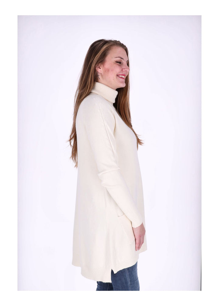 Strickkleid Rollkragen aufgesetzte Taschen