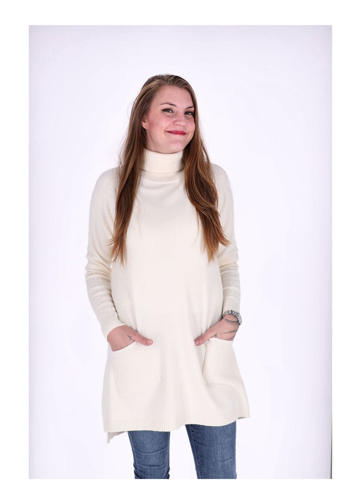 Strickkleid Rollkragen aufgesetzte Taschen