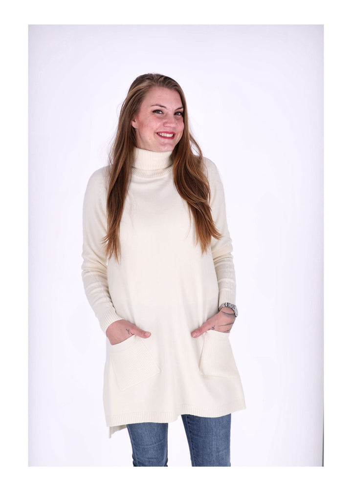 Strickkleid Rollkragen aufgesetzte Taschen