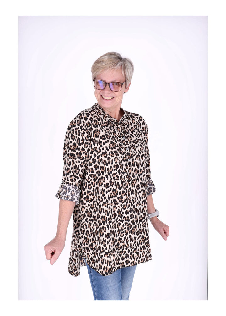 Blusenshirt Damen AOP Leo