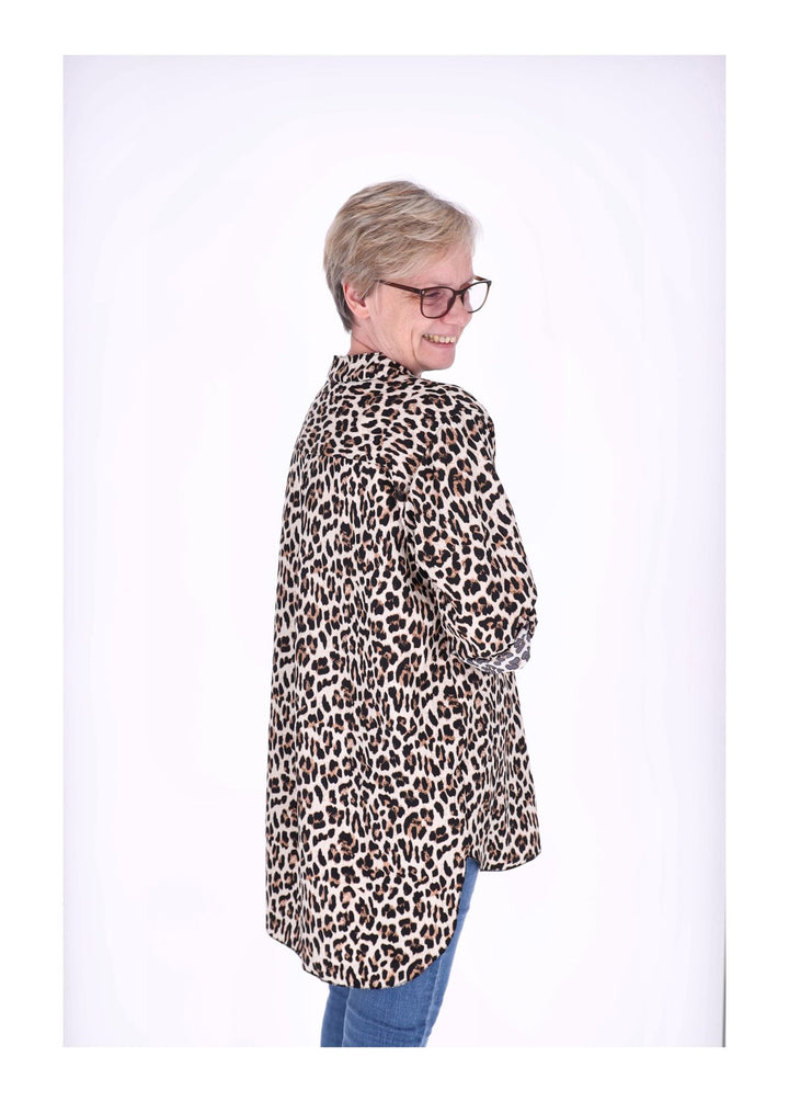 Blusenshirt Damen AOP Leo